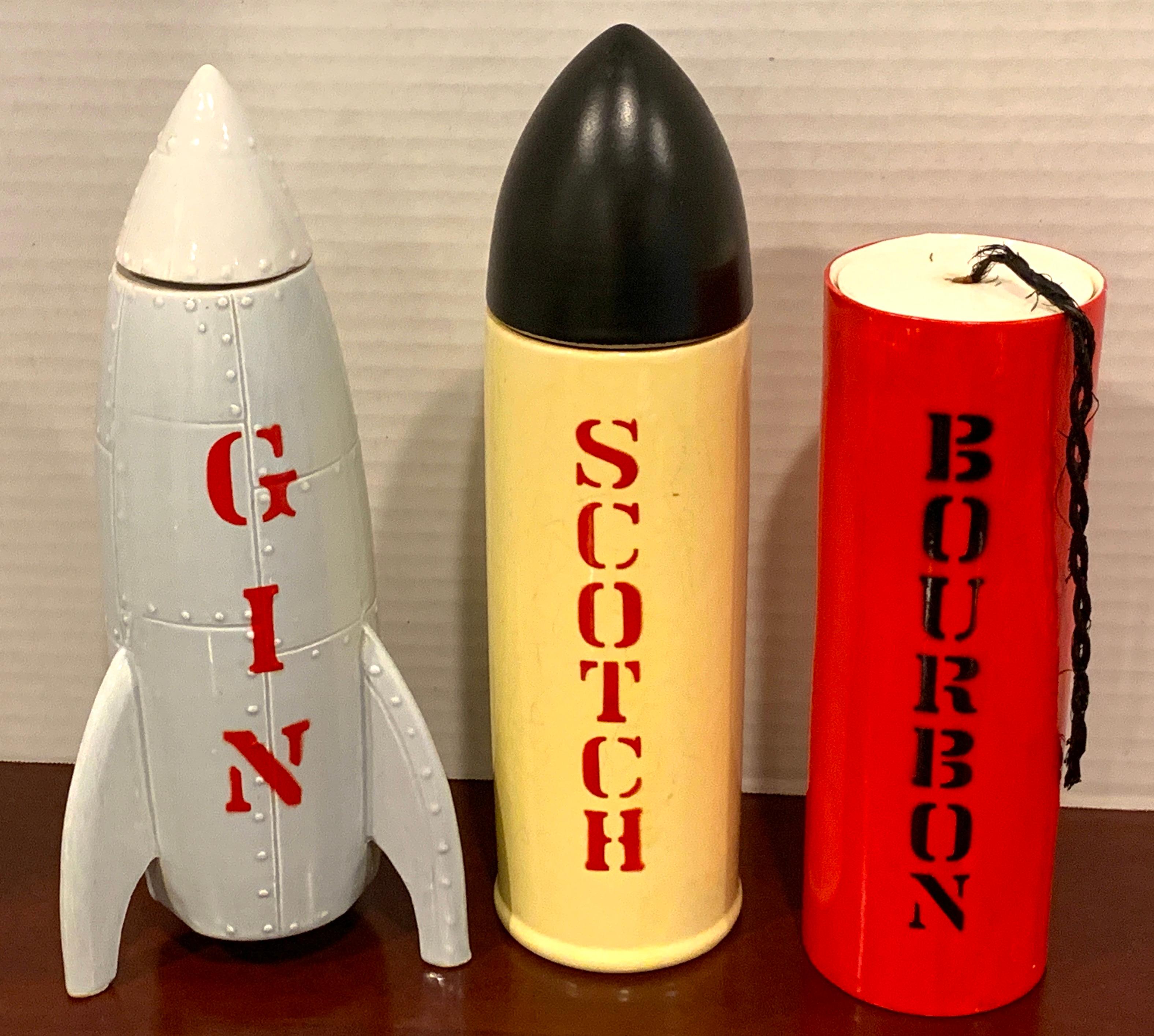 Atomic age three-piece decanter set by Davar Originals, 1961
Consisting of :
Rocket- 