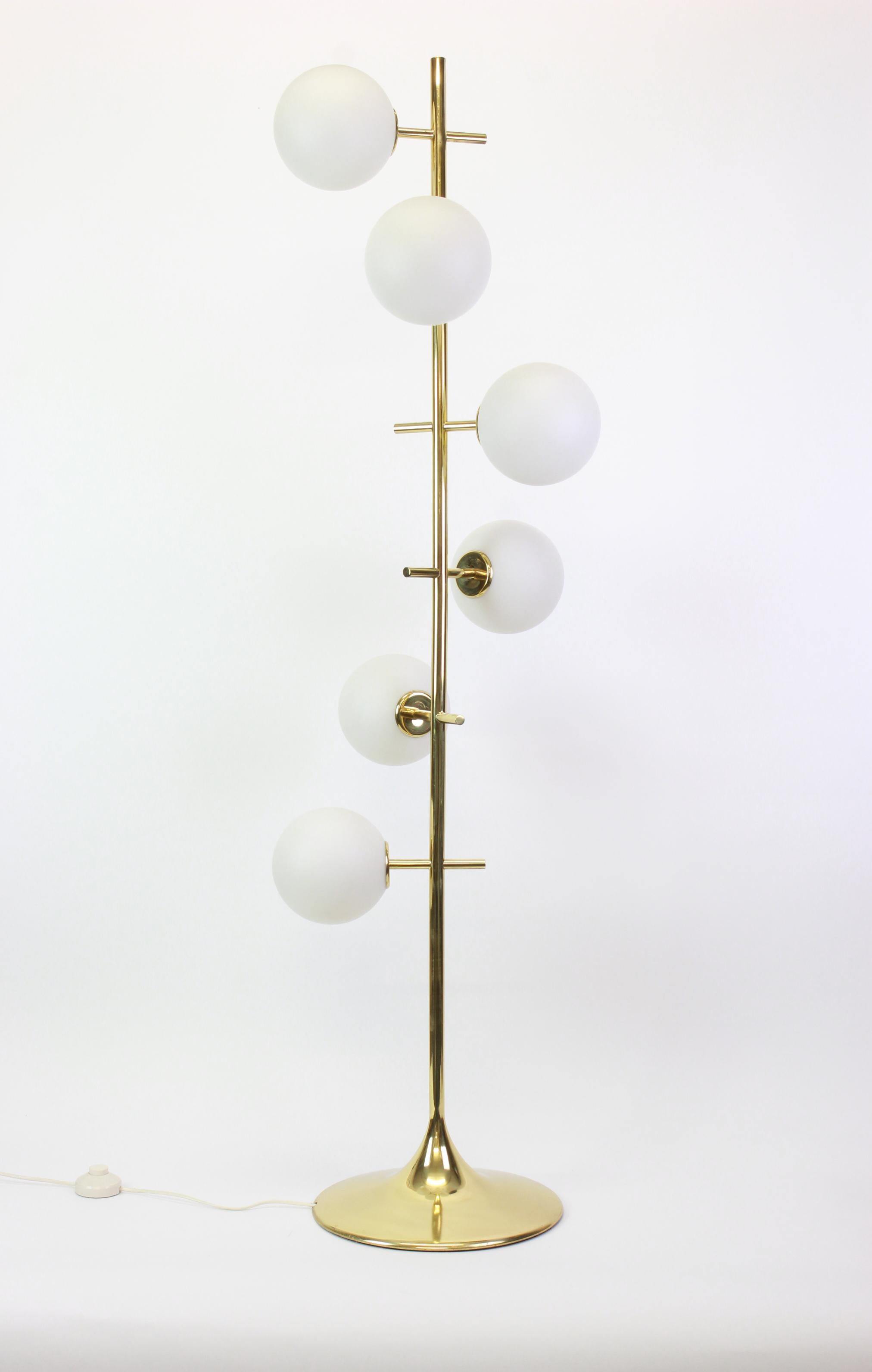 temde floor lamp