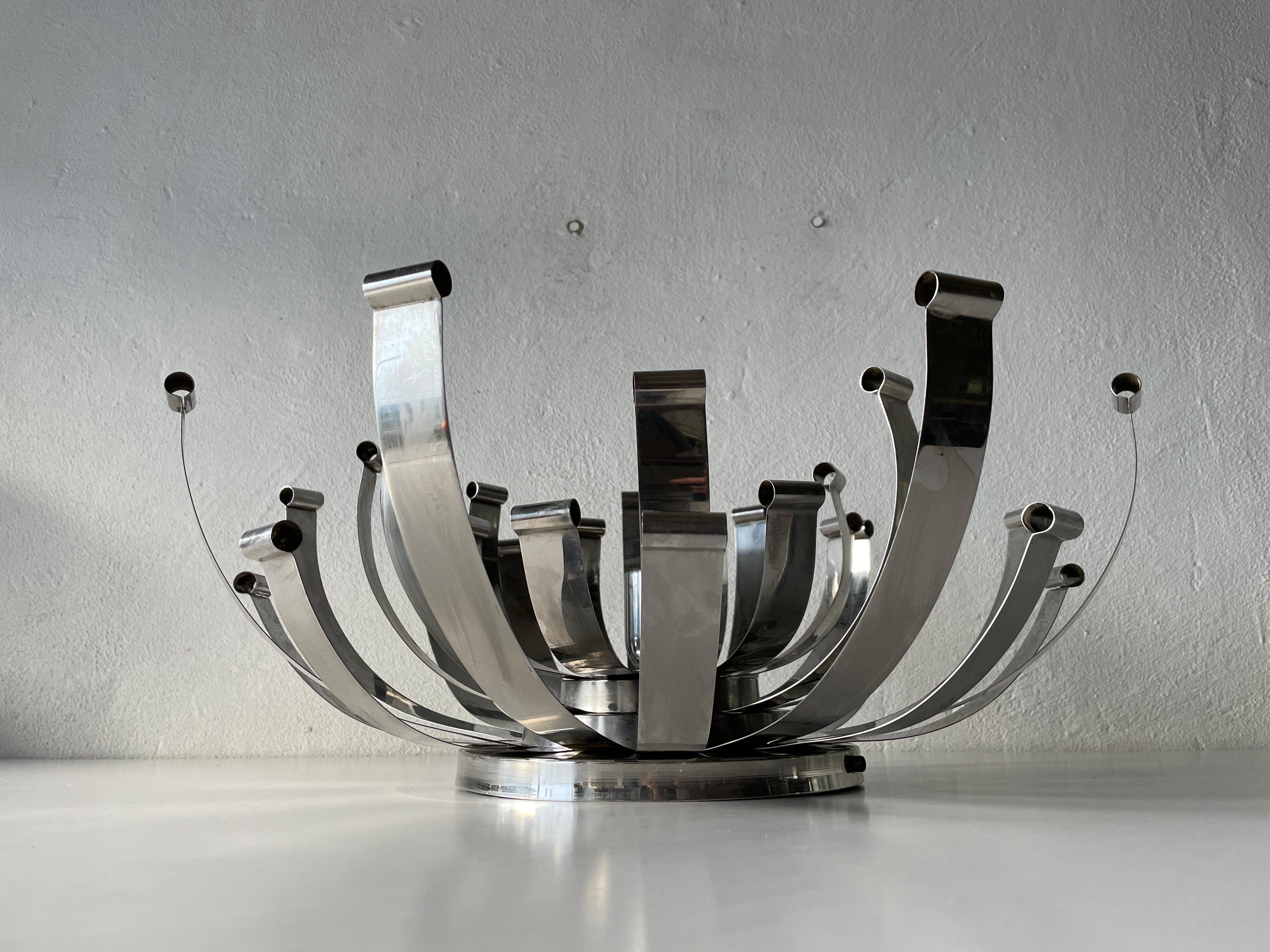 Métal Grande lampe  montage encastre au design atomique de Reggiani, 1970, Italie