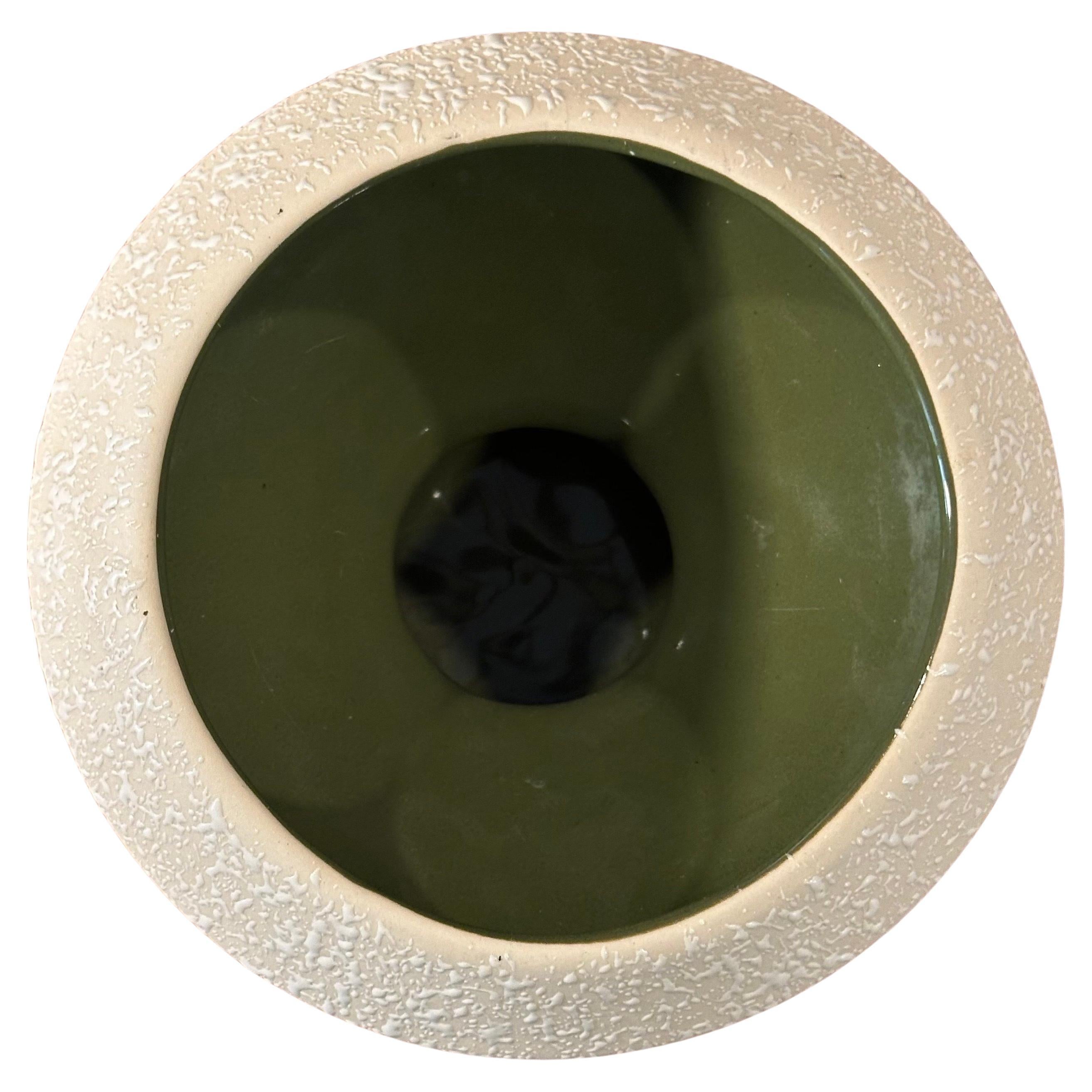 Atomic Era Splatter Finish Vase von USA Pottery (amerikanisch) im Angebot