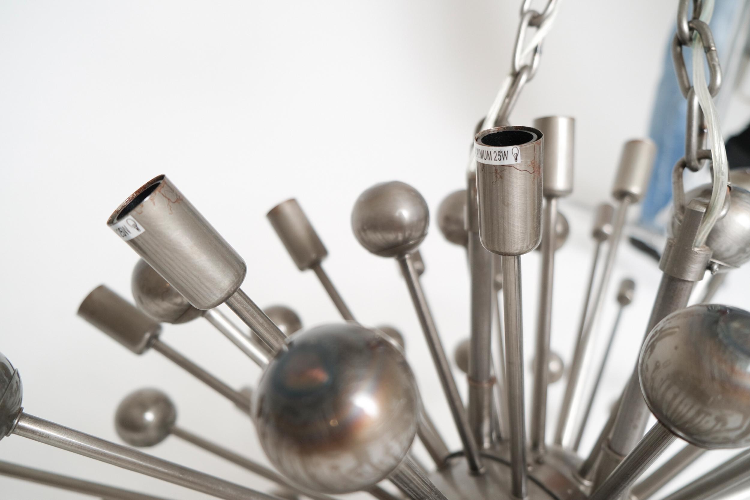 Atomic Inspired Brushed Nickel Sputnik Chandelier with 54 Bulb Sockets Níquel en venta