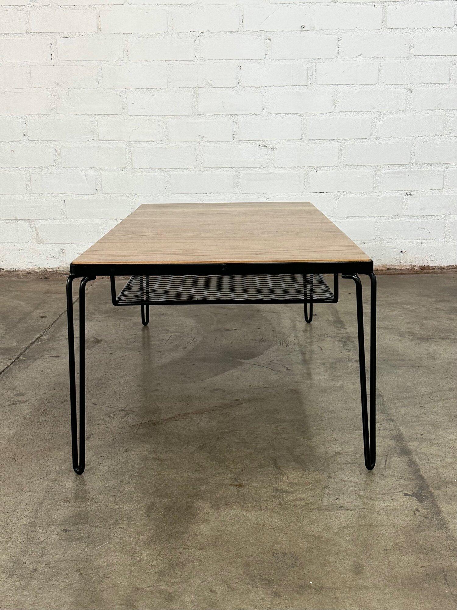 Atomic iron and oak coffee table For Sale 2