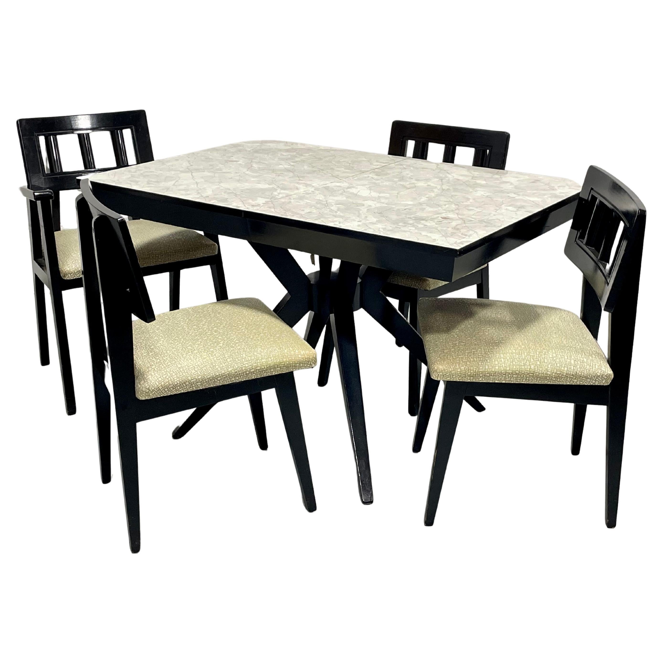 Ensemble de salle à manger ébonisé du milieu du siècle dernier - Table + 4 chaises, c. 1950s