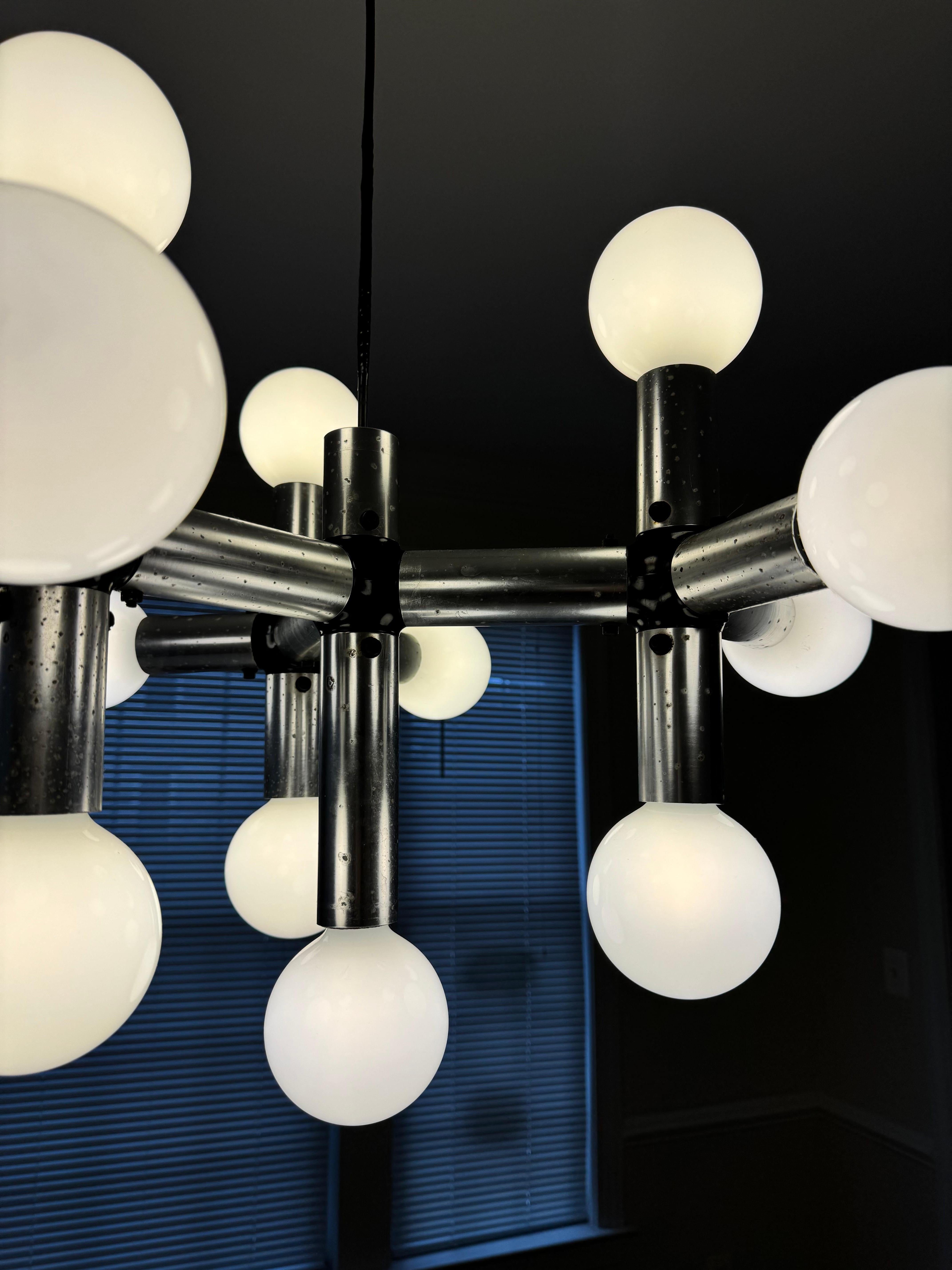 Lampe à suspension atomique de Trix & Robert Haussmann pour Swiss Lamp International  en vente 3