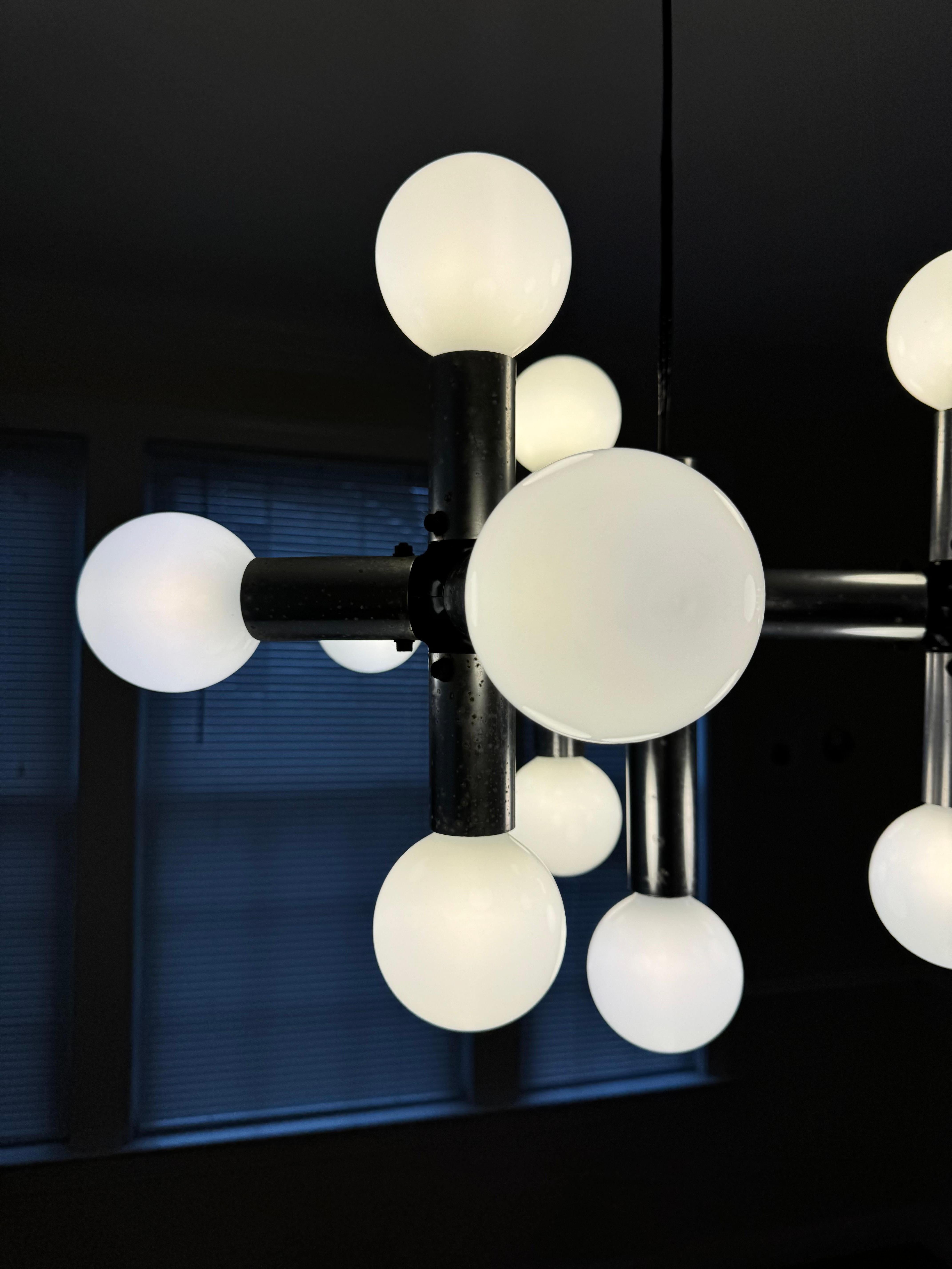 Lampe à suspension atomique de Trix & Robert Haussmann pour Swiss Lamp International  en vente 5