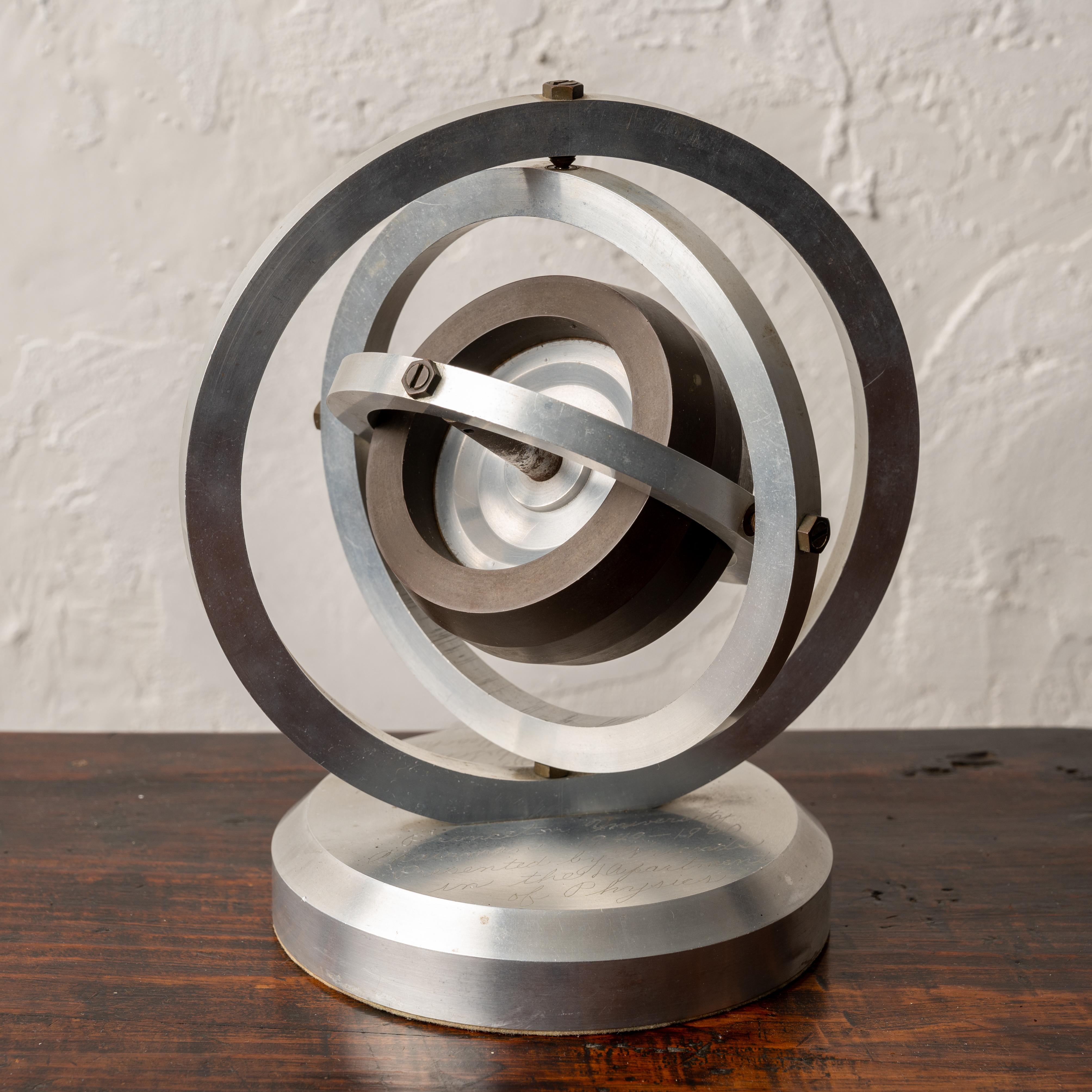 Métal Physiciste atomique A.G. Gyroscope Shenstone Princeton en vente