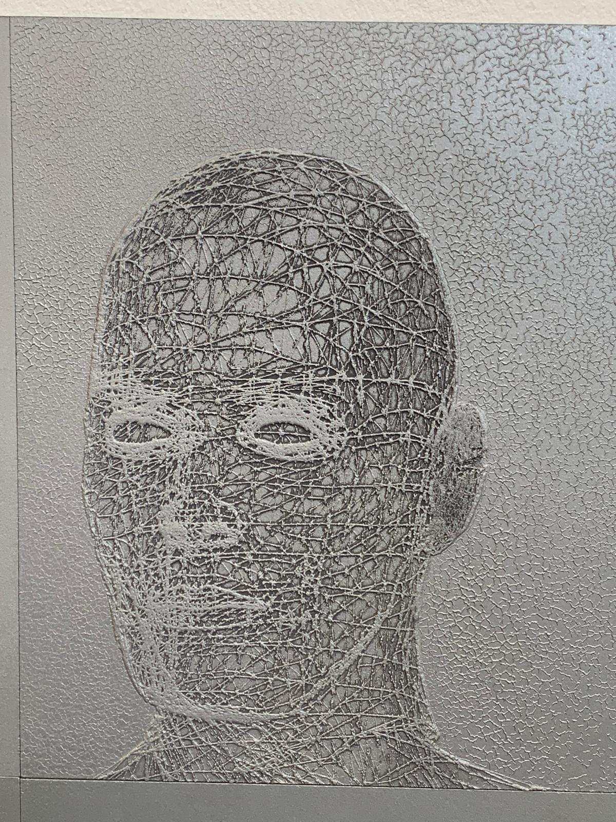 Atomic-scanner-Relief auf Tafel von Stefano Bersani, 2000er Jahre (21. Jahrhundert und zeitgenössisch) im Angebot