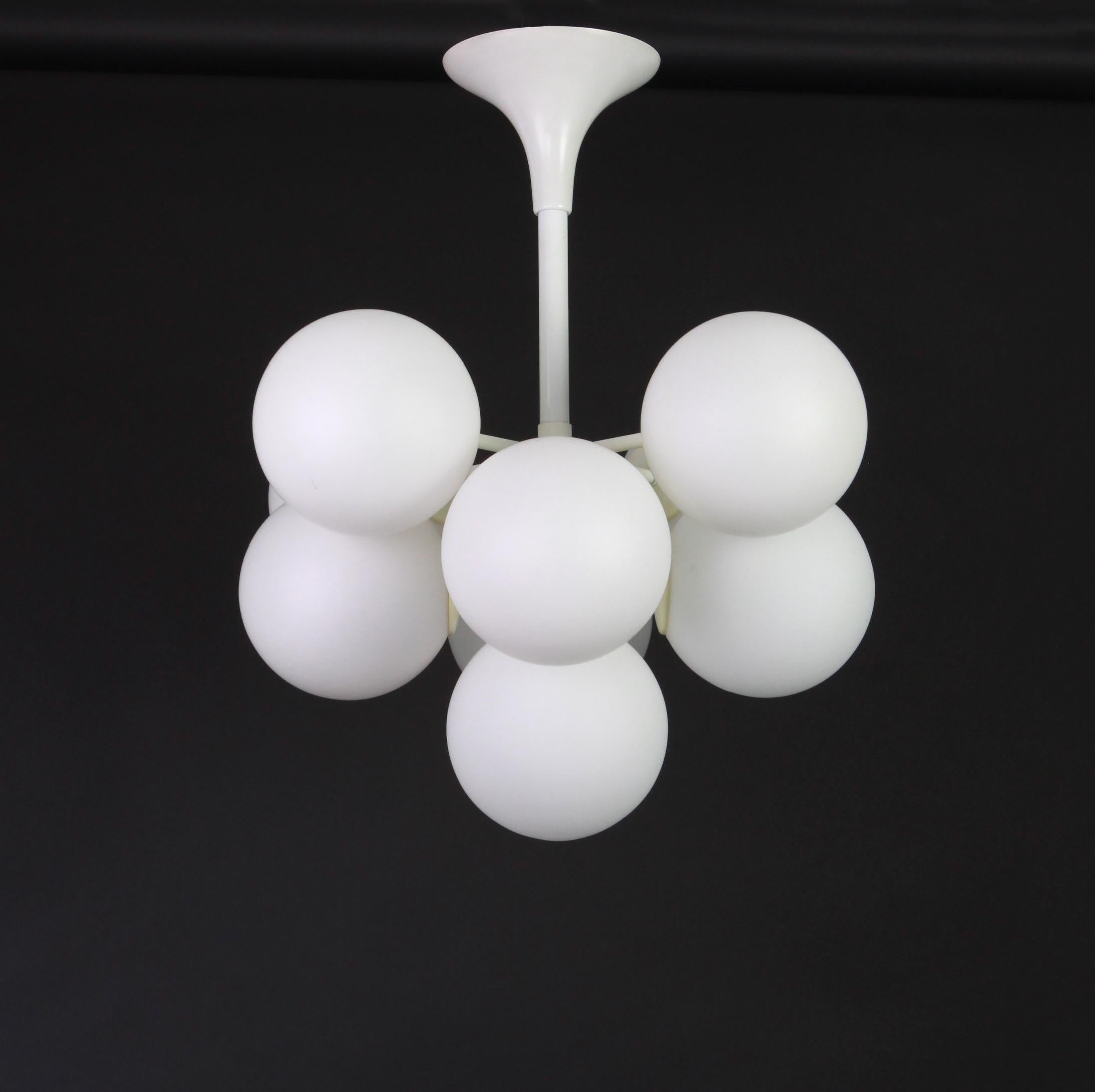 Lustre blanc atomique d'E.R. Nelel pour Temde, Suisse, années 1960 Bon état - En vente à Aachen, NRW