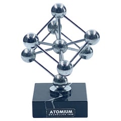 Pisapapeles de escritorio Atomium, Bélgica, c.1958