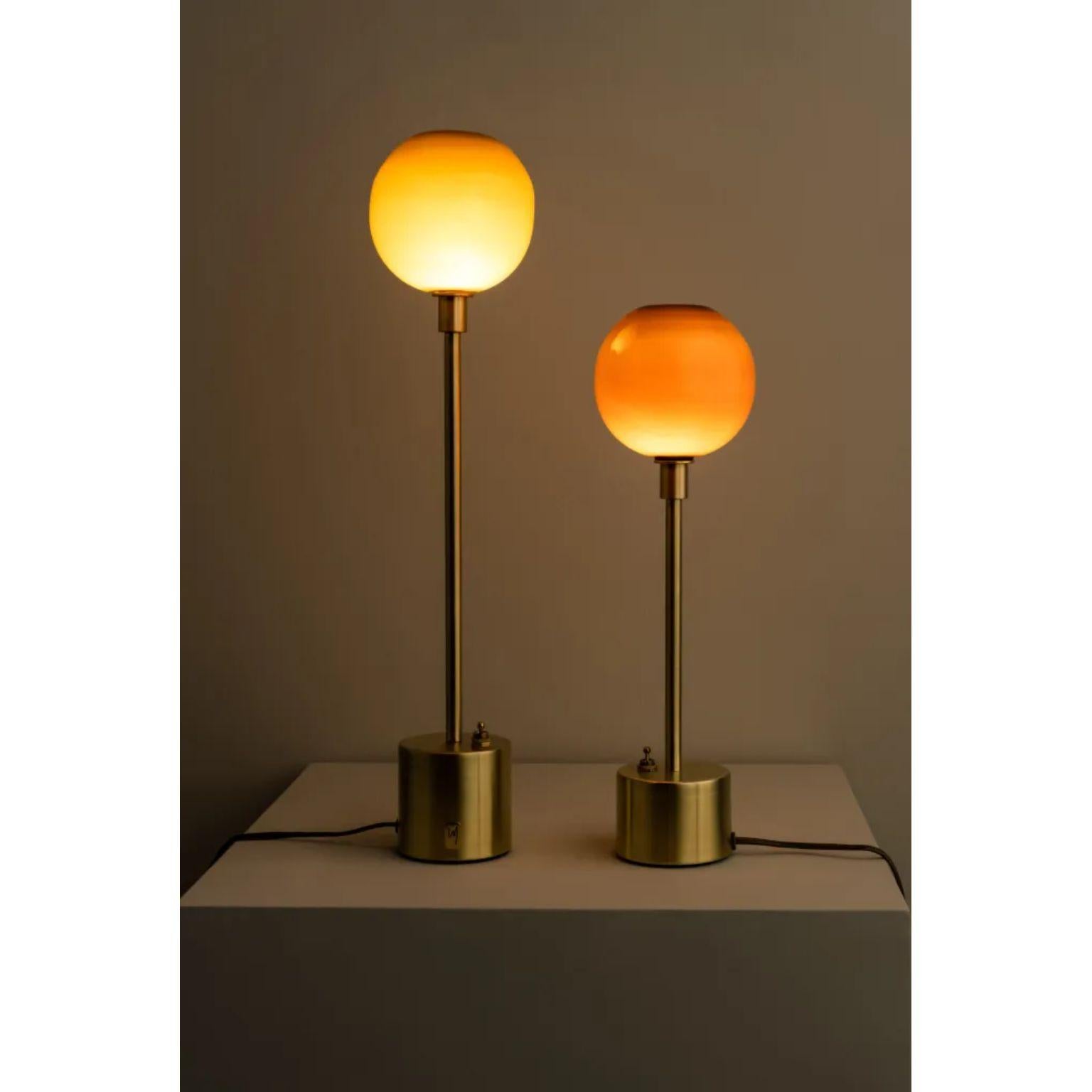 Brushed Átomo Sand Blown Glass and Brass Table Lamp by Isabel Moncada For Sale