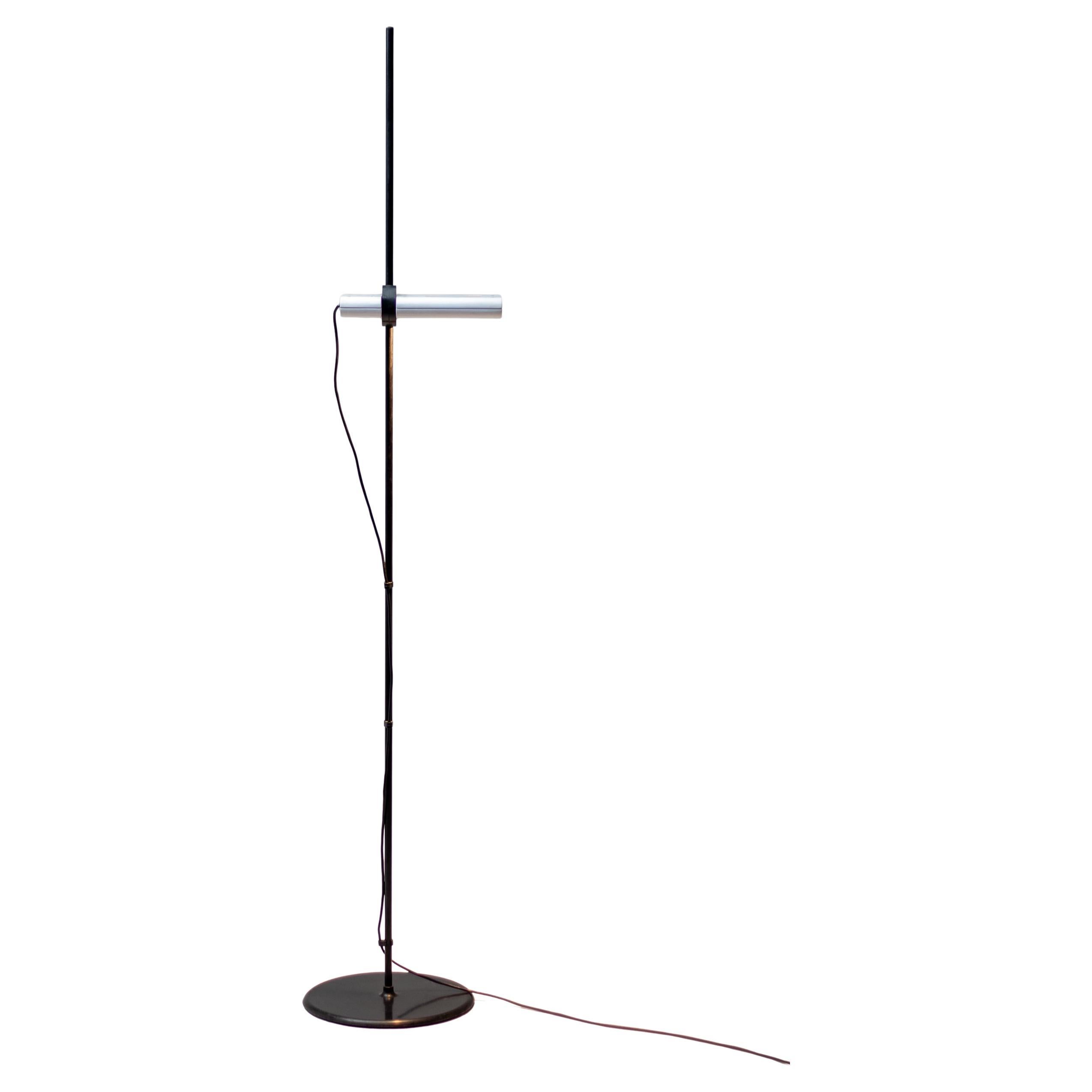 Lampada da terra Aton di Ernesto Gismondi per Artemide - Design iconico italiano degli anni '80 in vendita