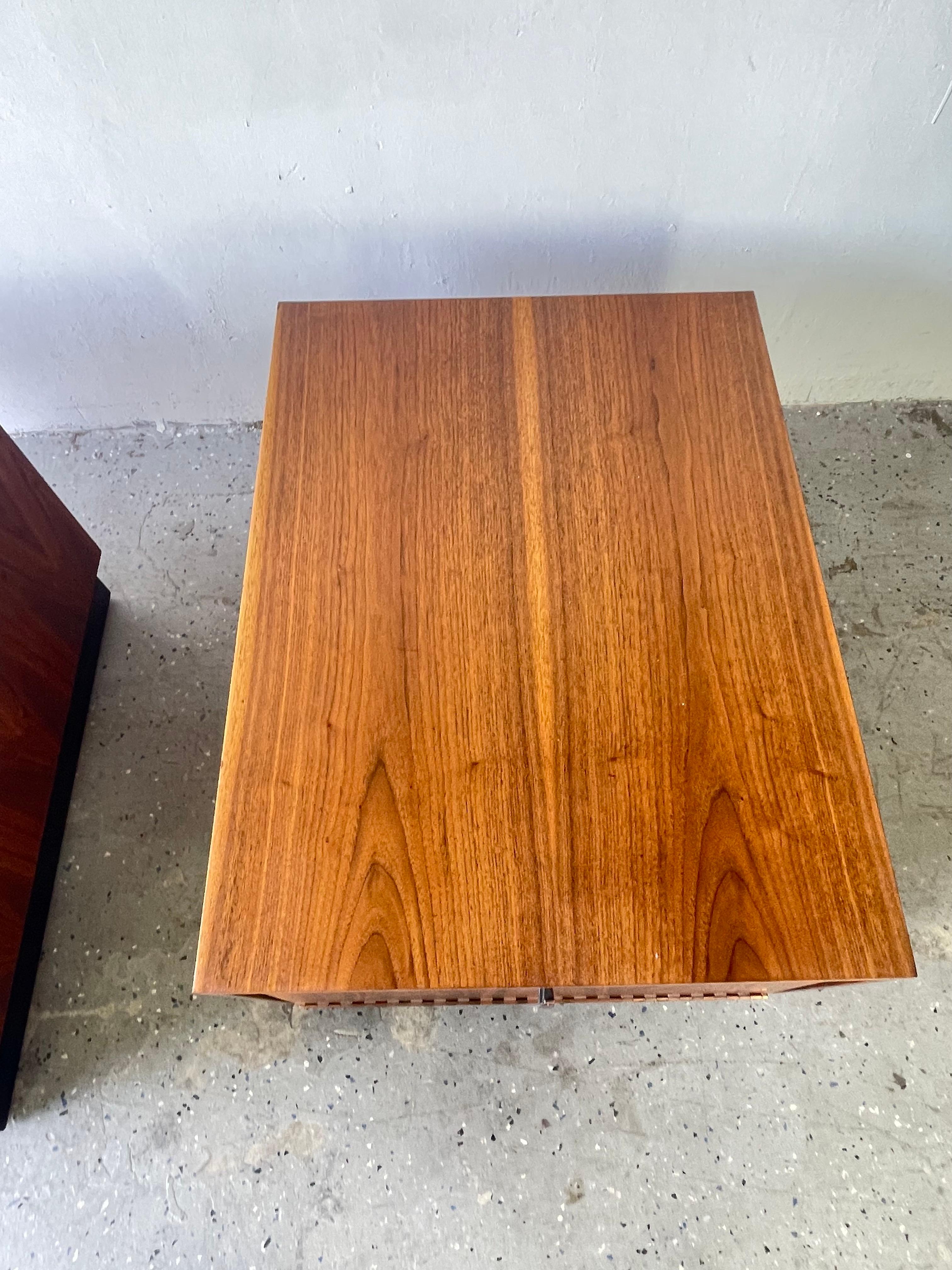 Atrib Adrian Pearsall Mid Century Walnut Side Cubed/ Rectangular Tables Cabinets For Sale 5