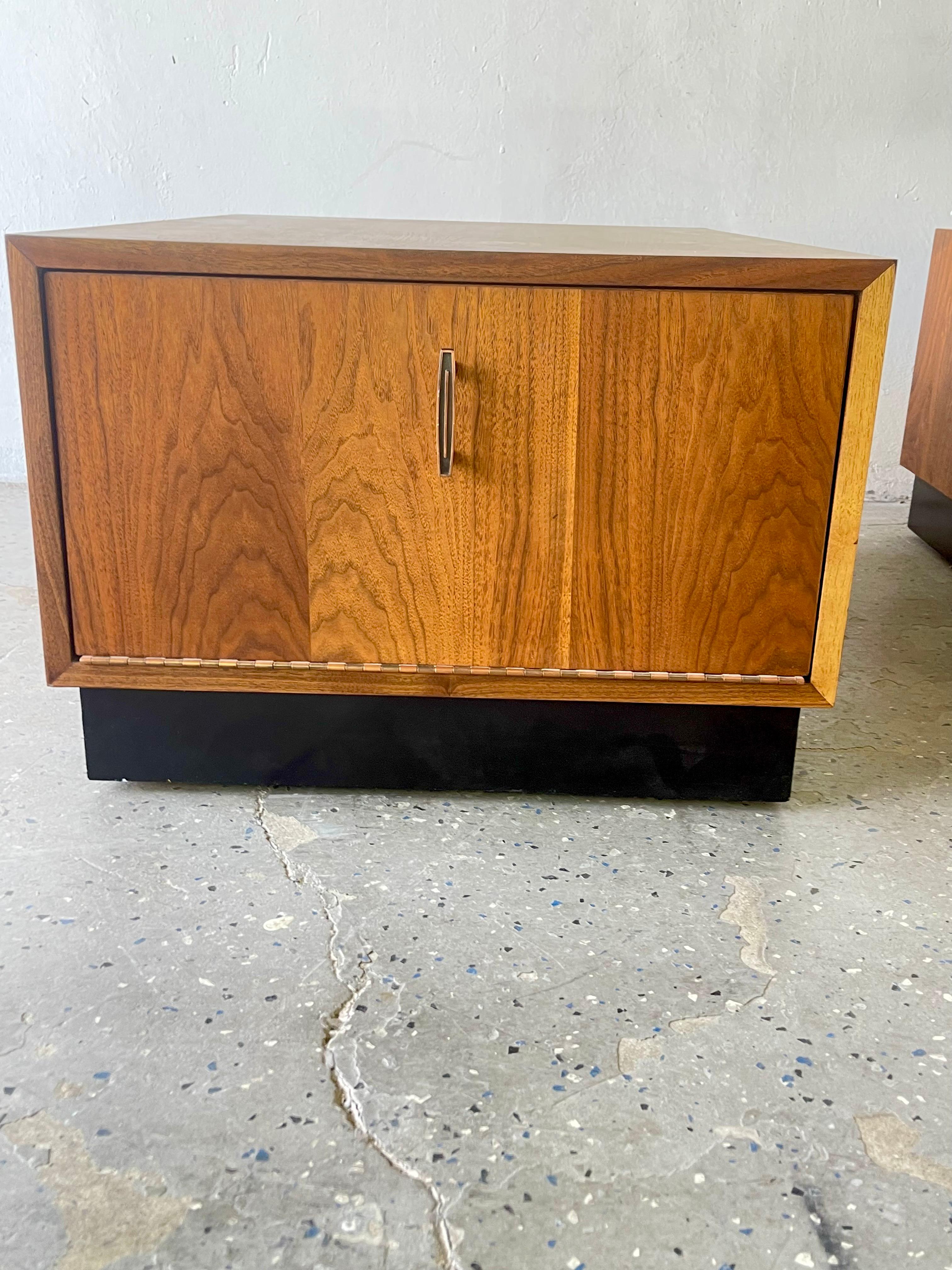 Atrib Adrian Pearsall Mid Century Walnut Side Cubed/ Rectangular Tables Cabinets In Good Condition For Sale In Las Vegas, NV