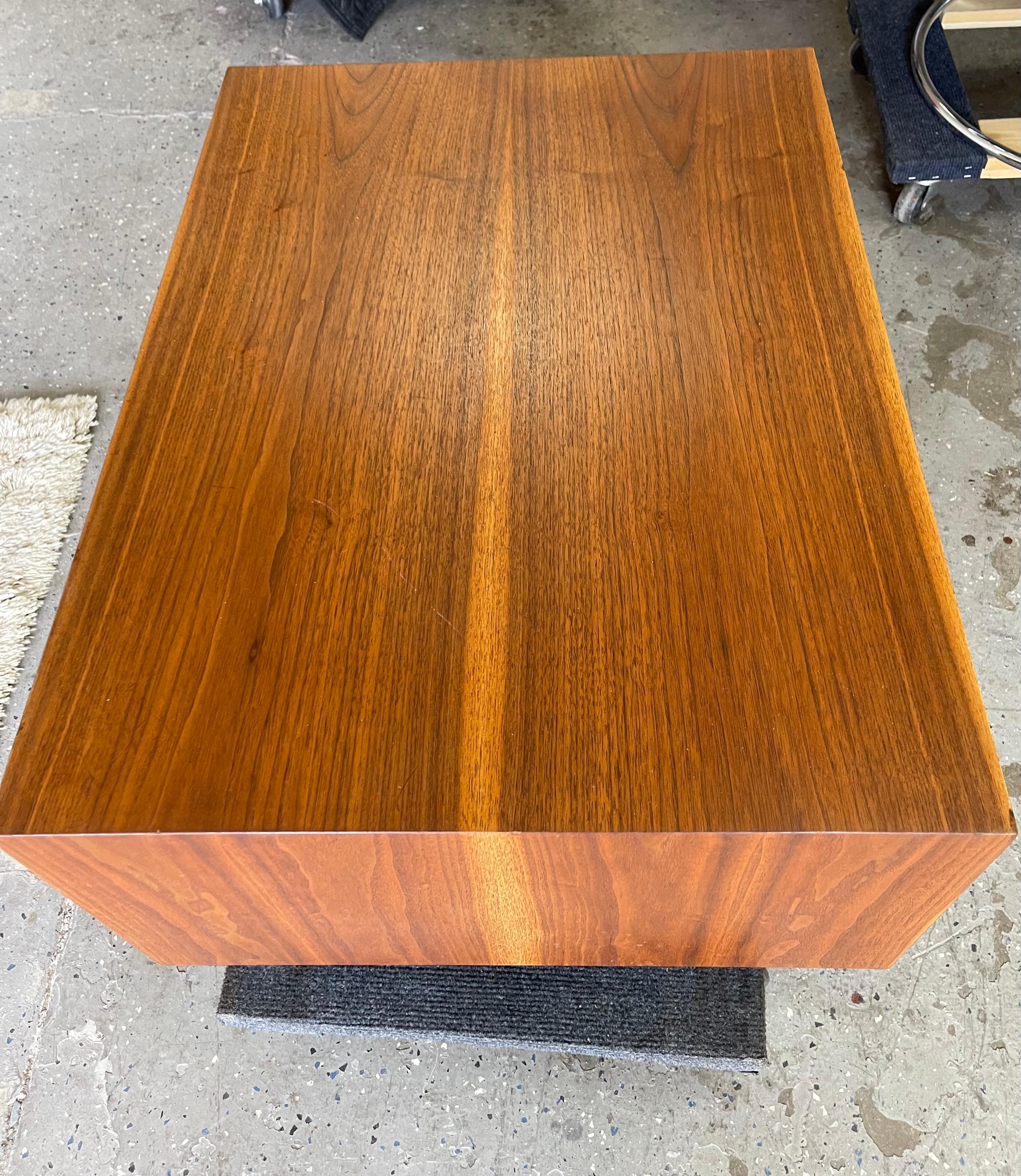Atrib Adrian Pearsall Mid Century Walnut Side Cubed/ Rectangular Tables Cabinets For Sale 2