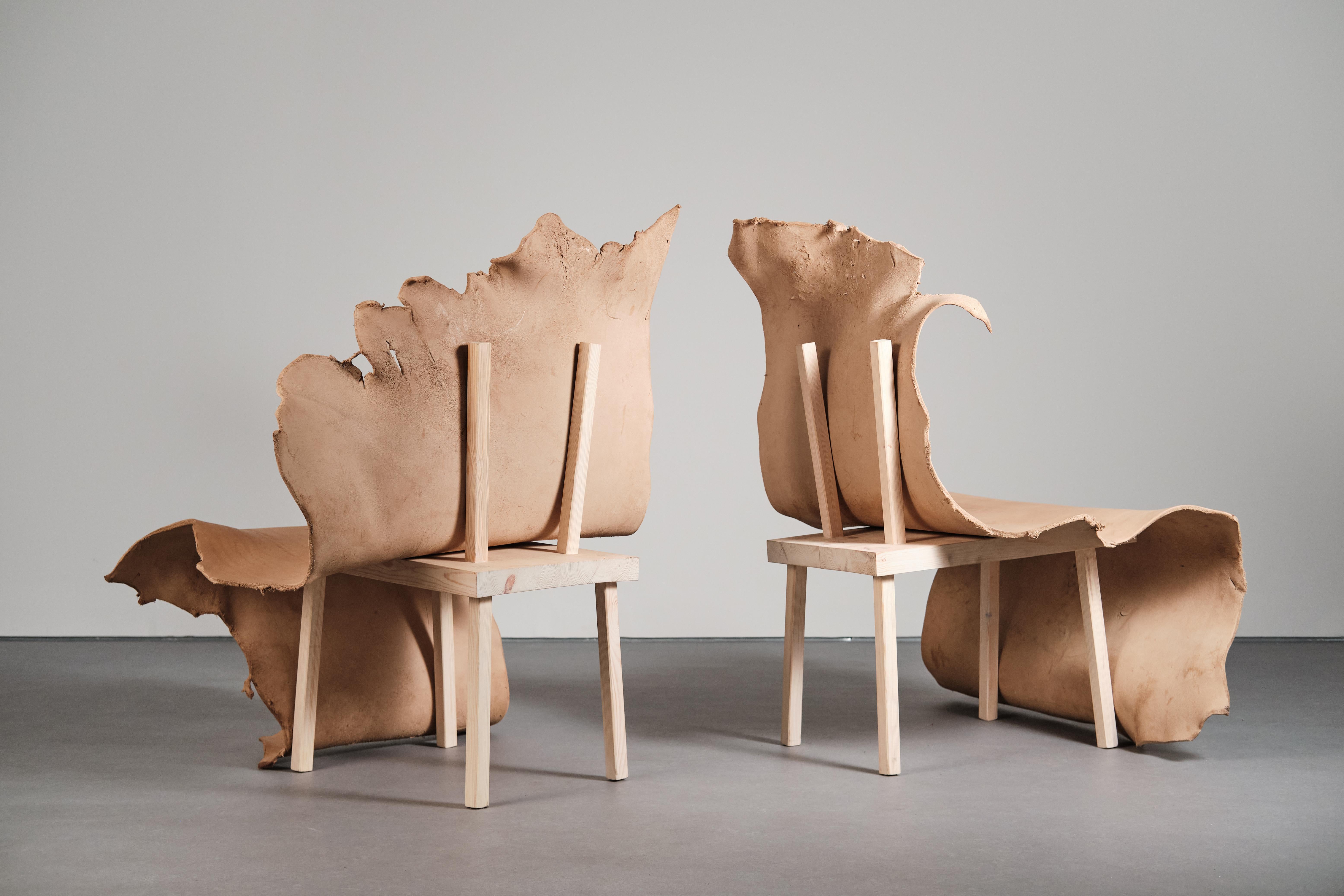 Pelle Atribut di Jordi Ribaudí, Mobili scultura in pelle di bufalo in vendita