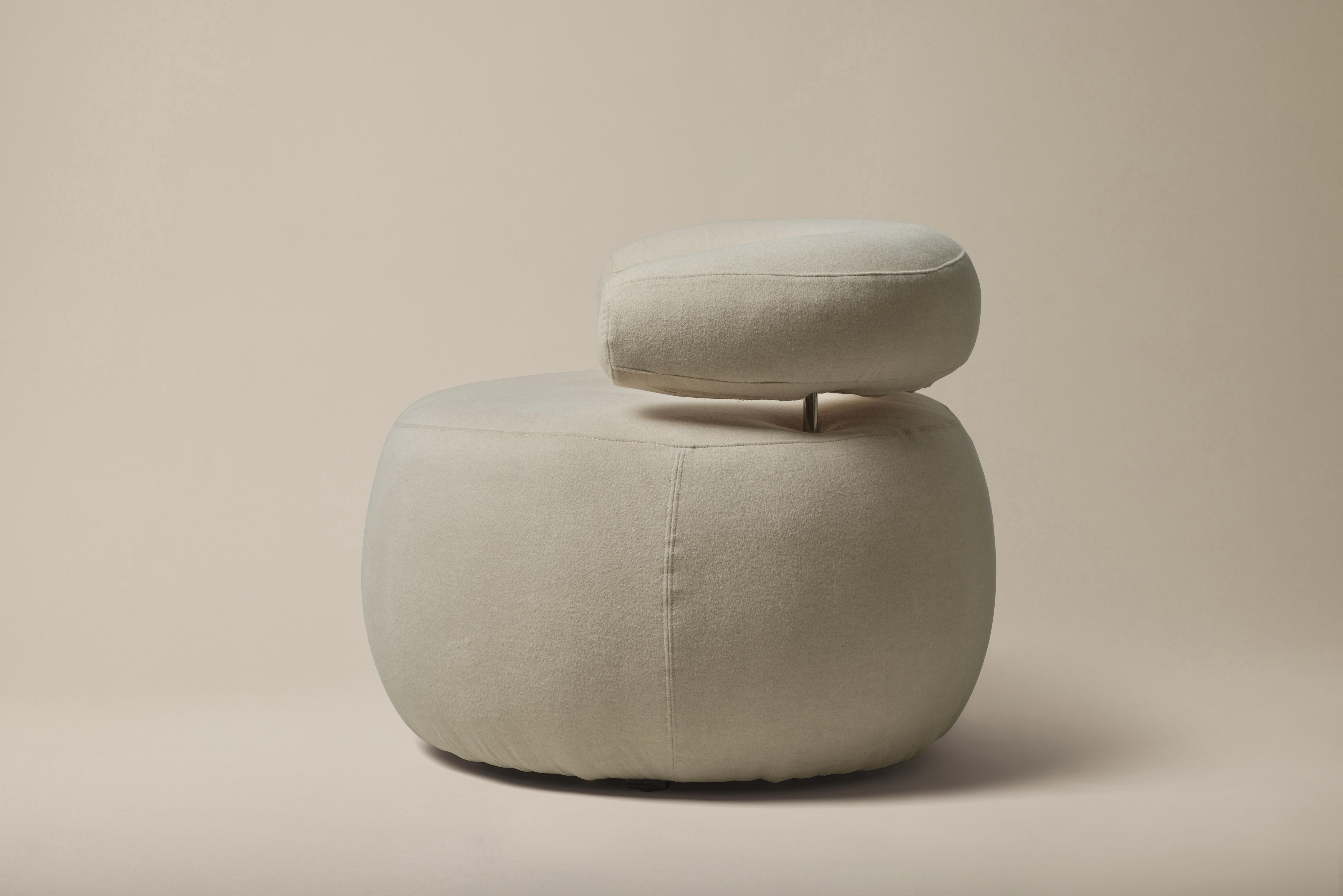 Late 20th Century Atrio Vintage Roche Bobois Style Pouf Lounge Chair in Cashmere, 1970s For Sale