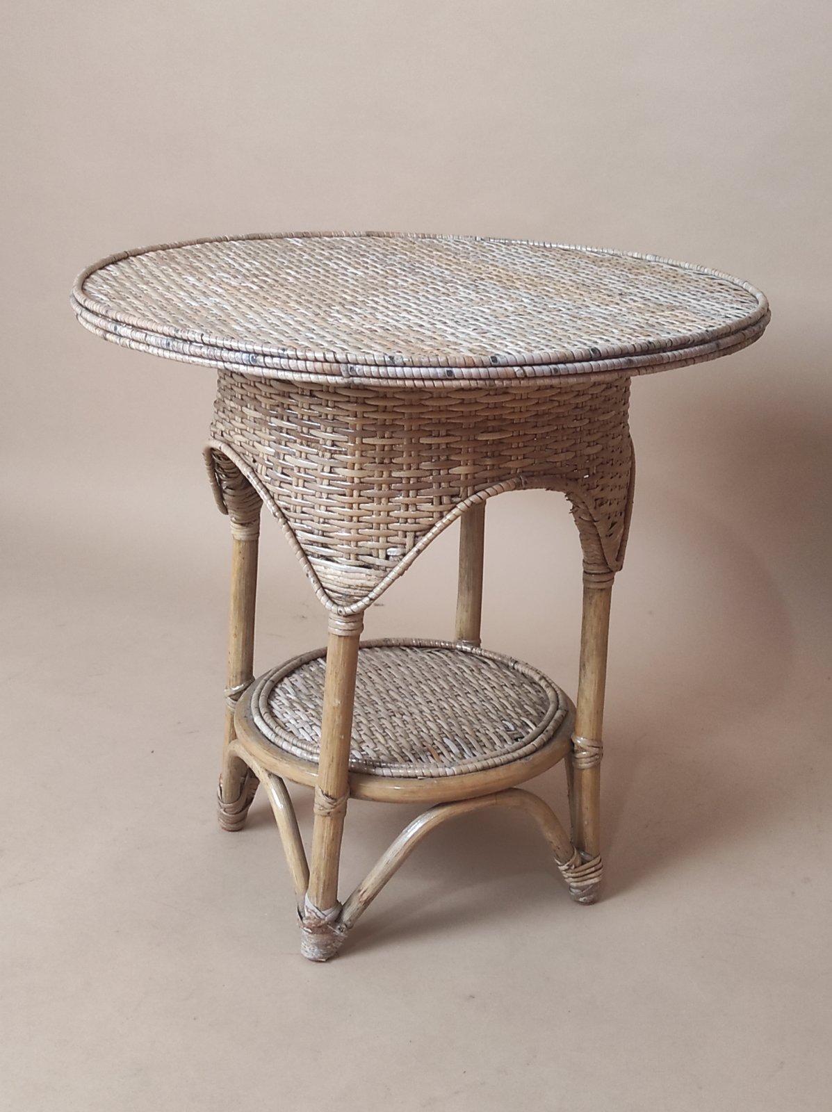 Table basse en rotin Wickering par Dryad and Co UK.1920s