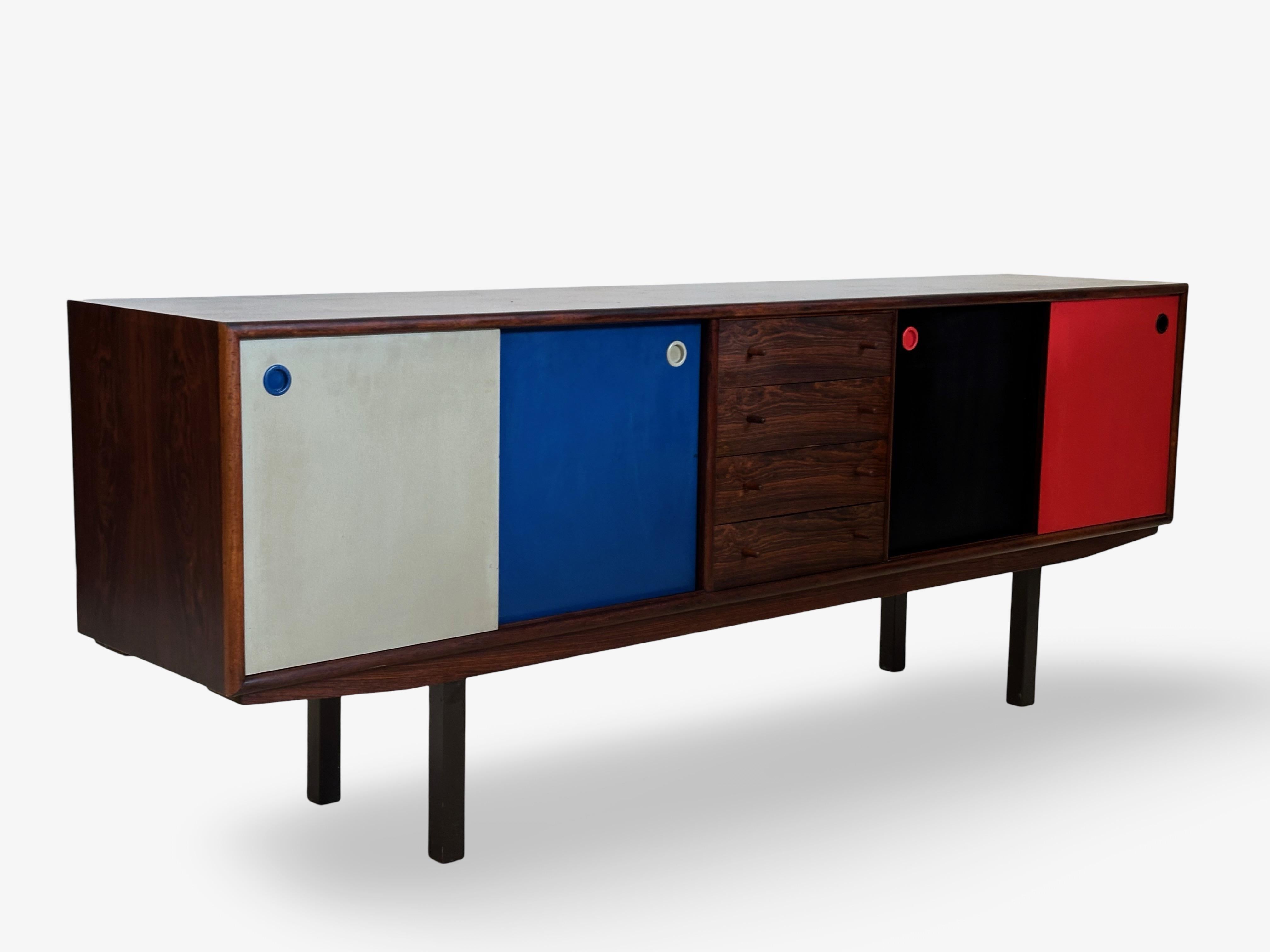 Att. Arne Vodder, Sibast Furniture, Denmark. Original rosewood sideboard. 1