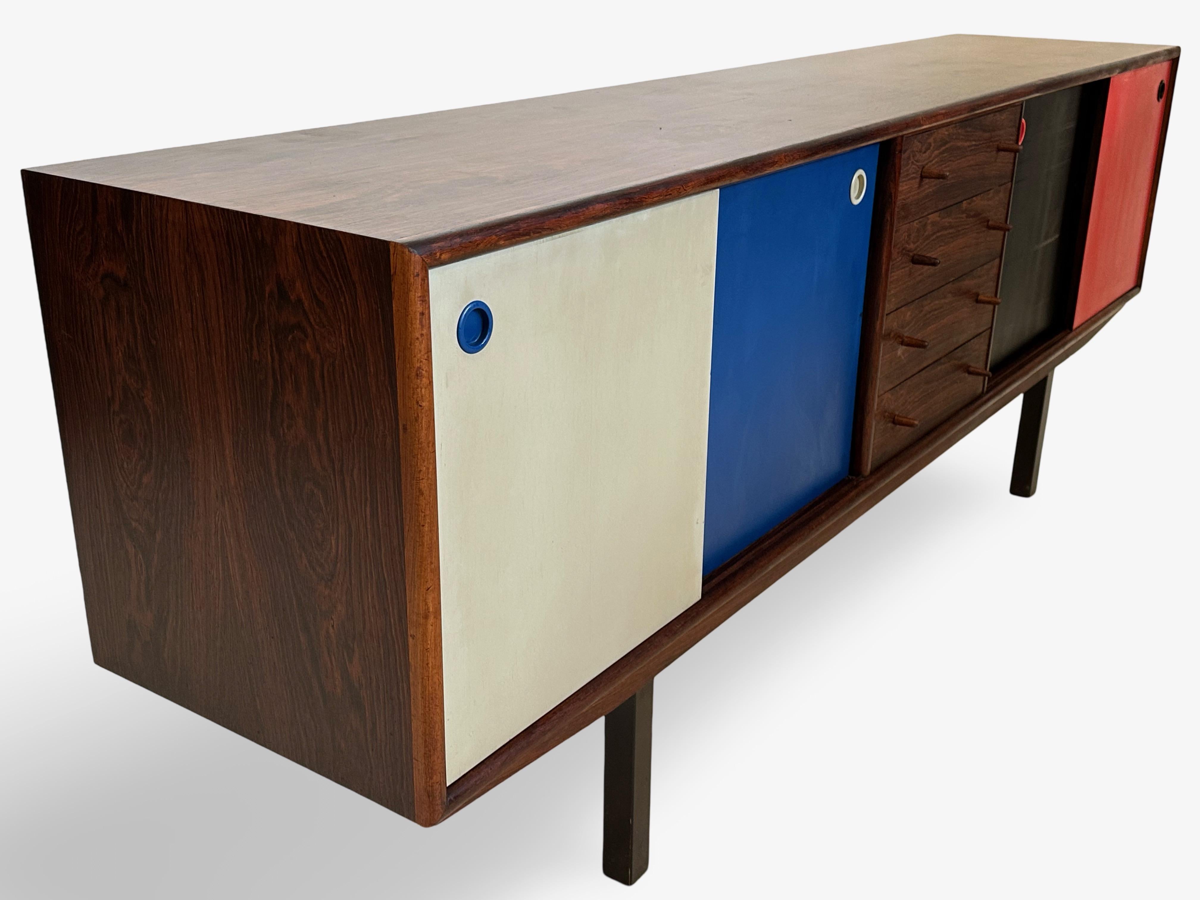 Att. Arne Vodder, Sibast Furniture, Denmark. Original rosewood sideboard. 2