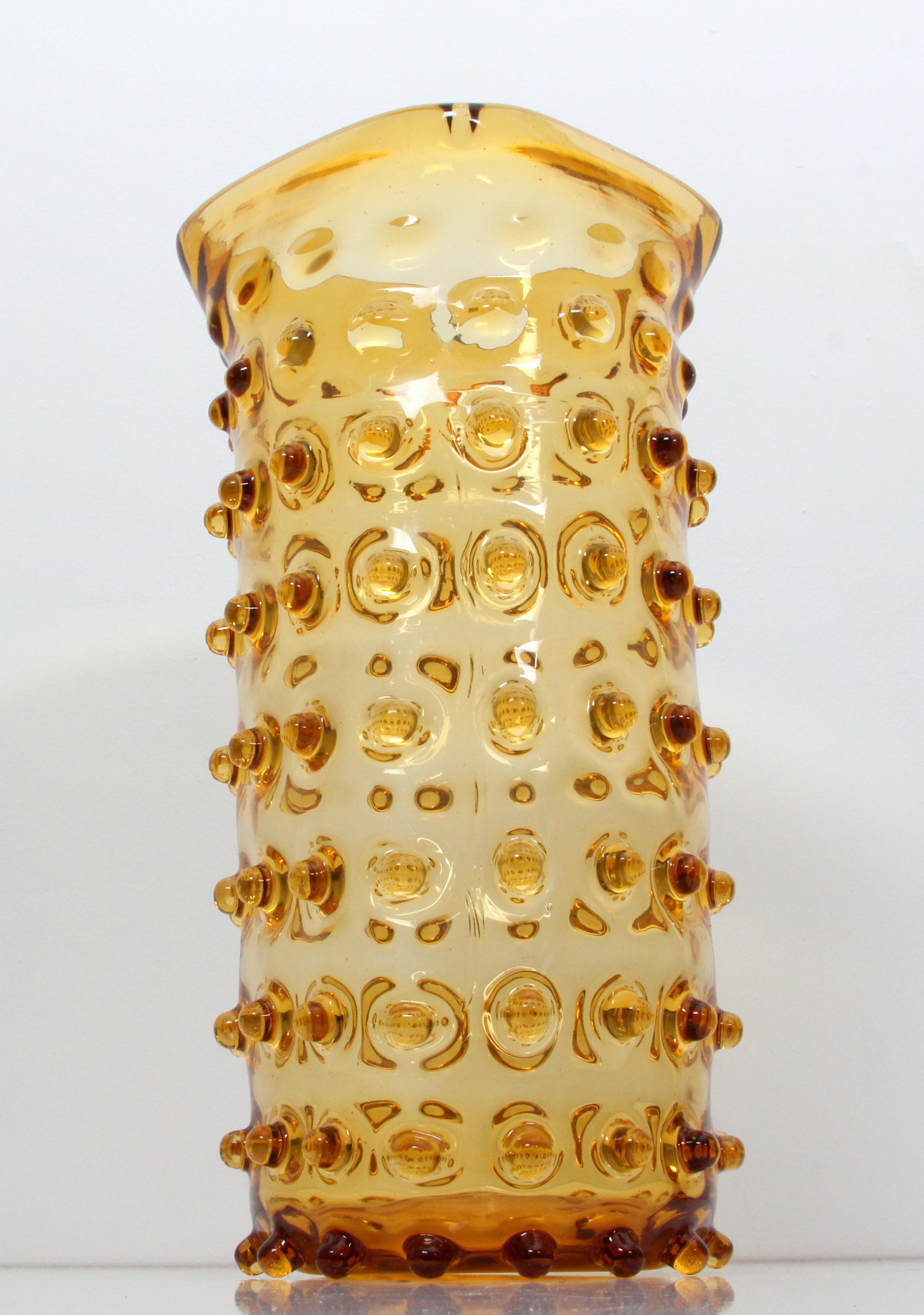 att. Barovier Seguso & Ferro Murano Art Glass Vase Honey Amber Italy late 1940s  For Sale 10