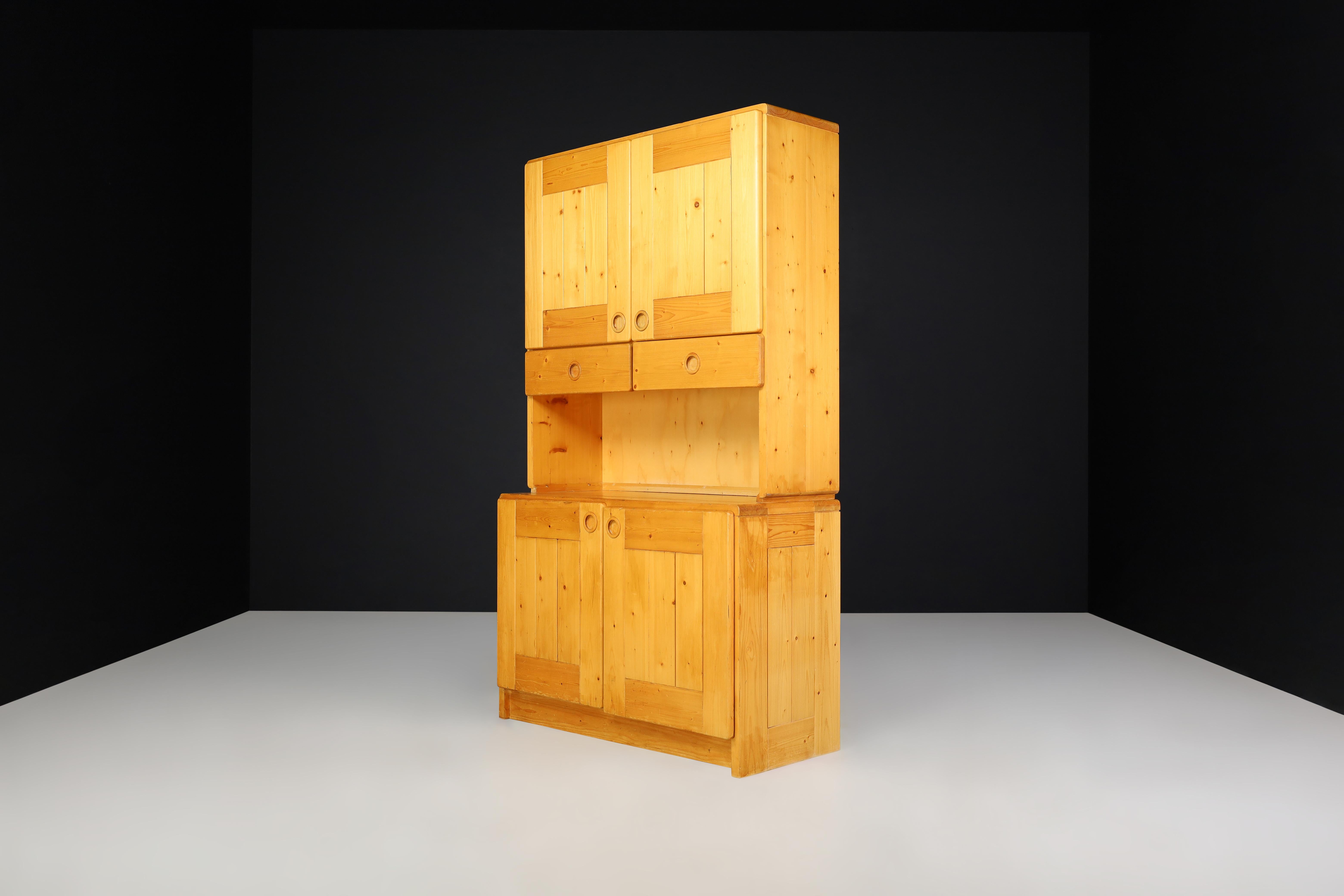 Att. Charlotte Perriand Pine cabinet for Les Arcs, France 1970s   For Sale 3