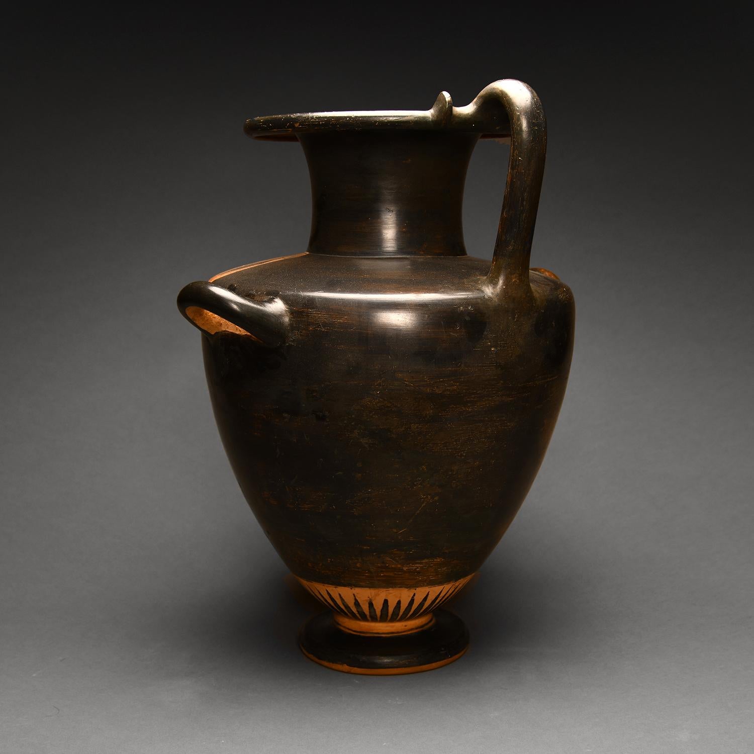 Attic Black-Figured Hydria Excellent état - En vente à Los Angeles, CA