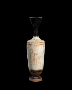 Lekythos griego ático de fondo blanco, atribuido a la Mujer Pintora
