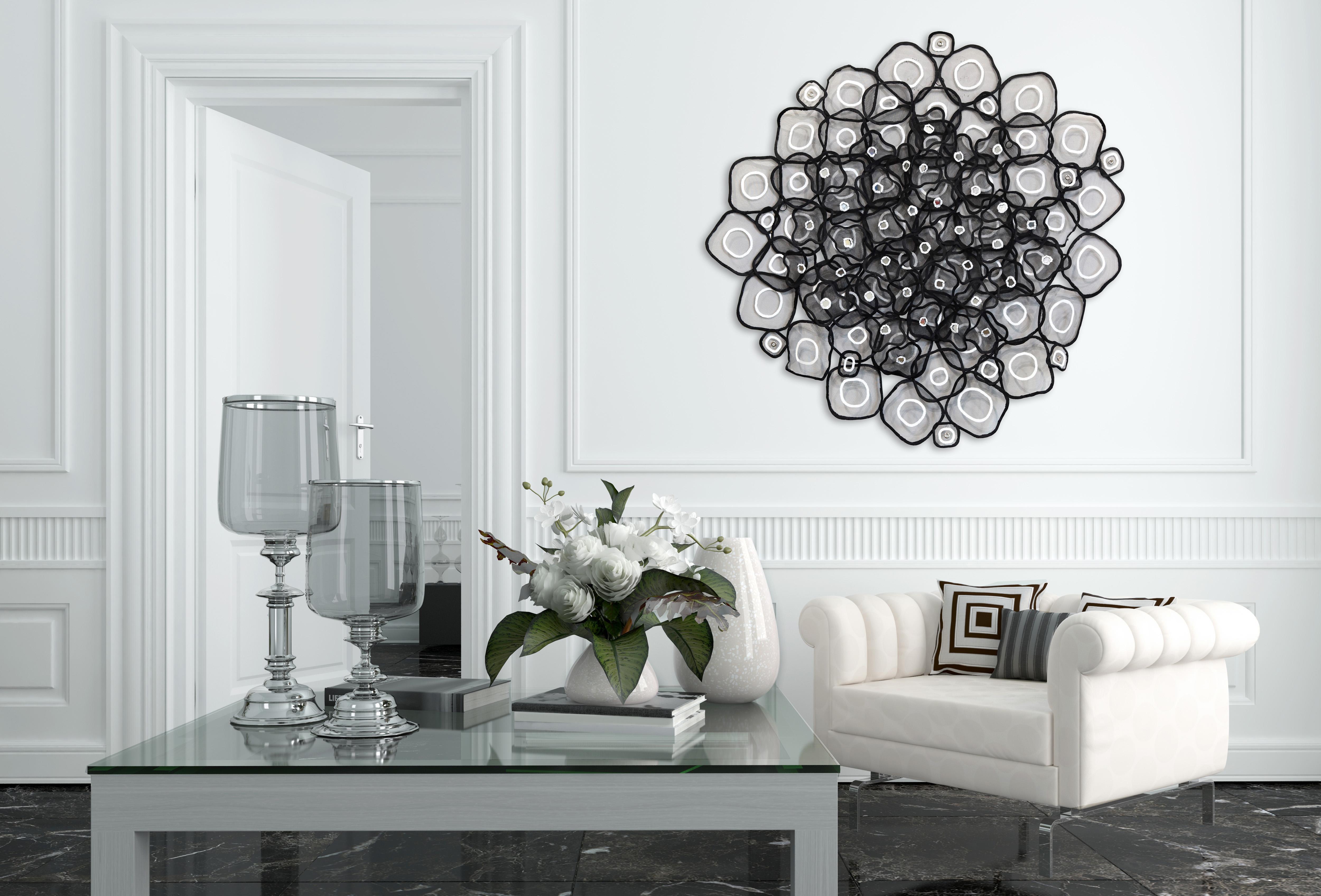 Aeris Tarim Noire - Gran Arte de Pared Tridimensional Original en Blanco y Negro en venta 1