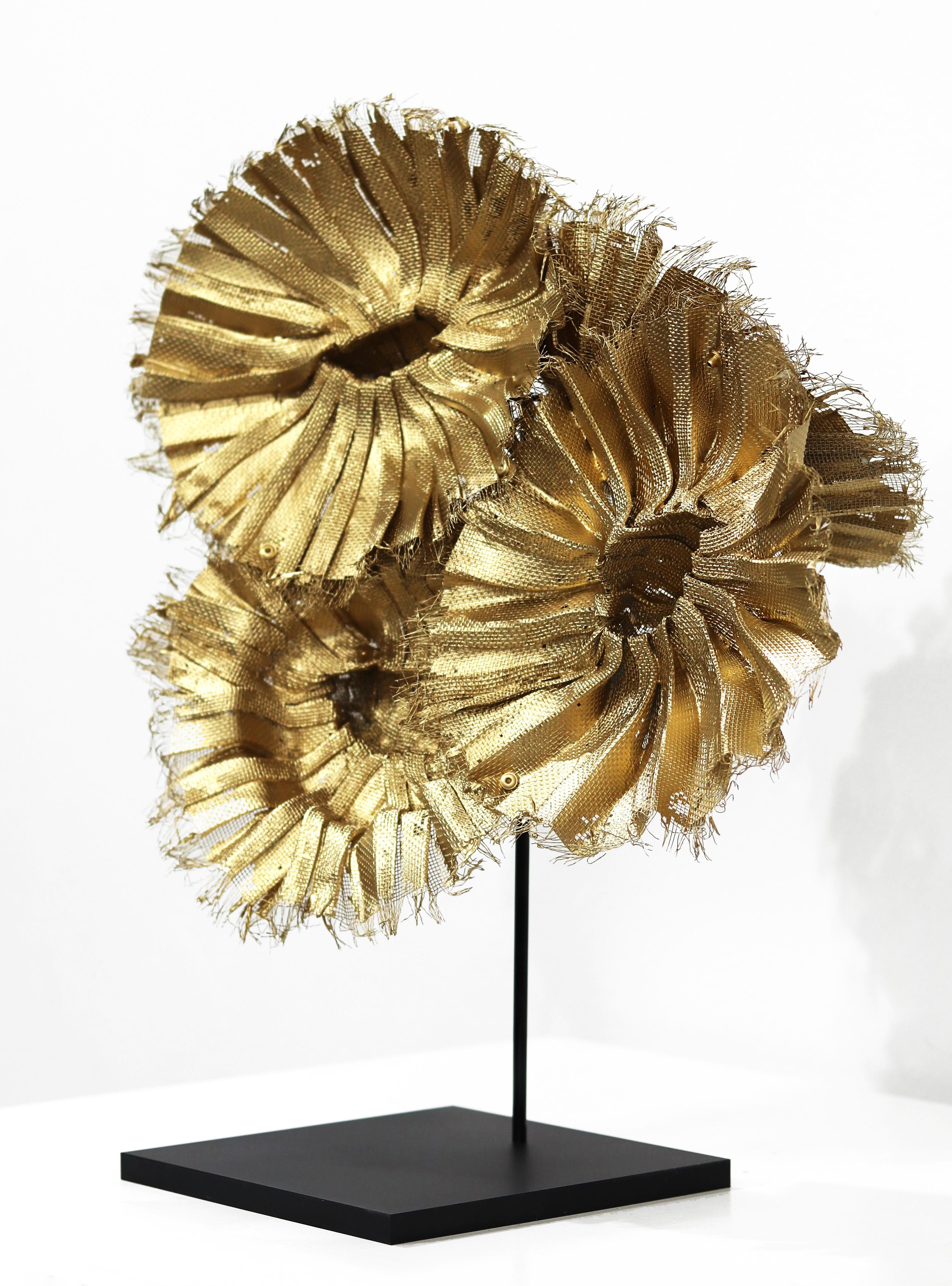 Goldener Blumenbaum - Original leichte Metallskulptur aus Metall im Angebot 7