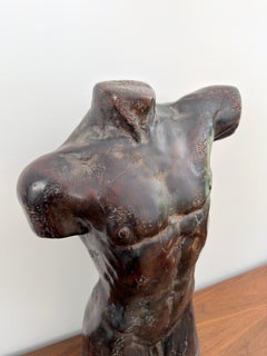 Attila Tivadar Nackter männlicher Torso Büste aus Steinguss Skulptur