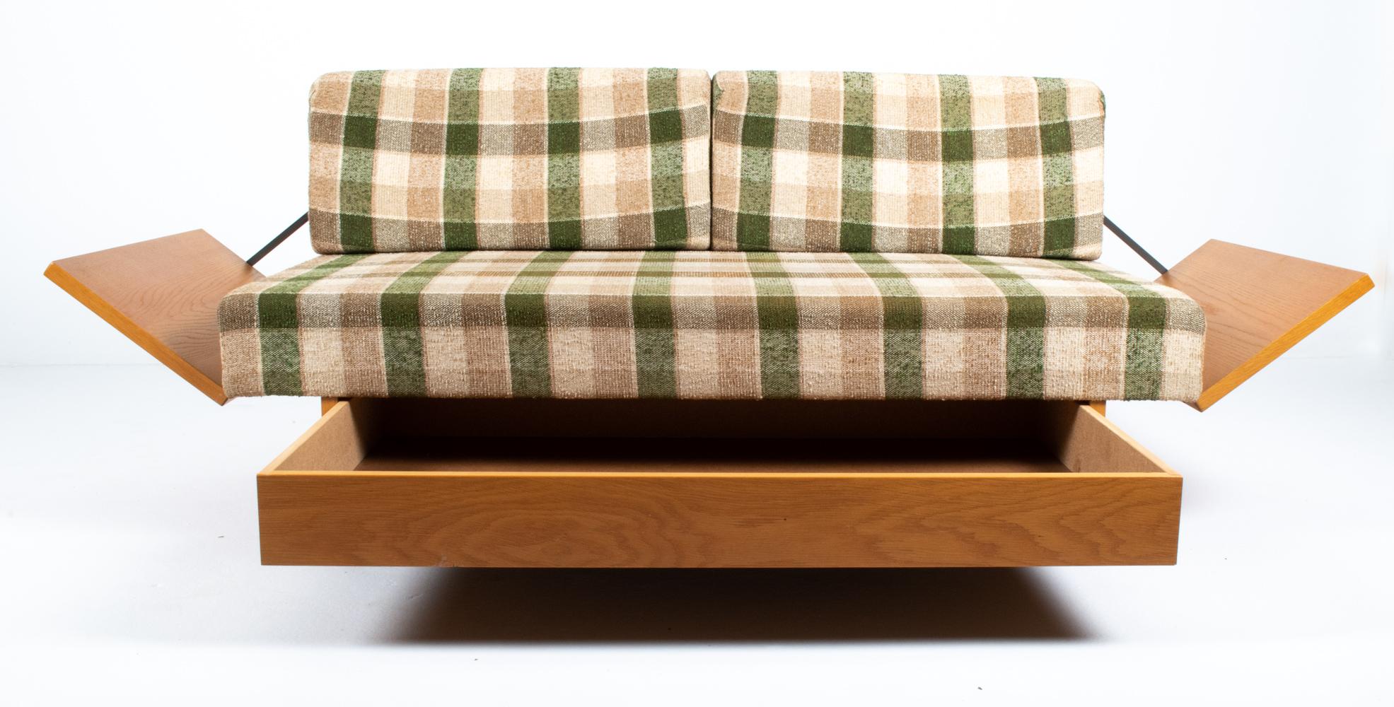 Attr. Borge Mogensen Danish Mid-Century Convertible Daybed Sofa For Sale 3