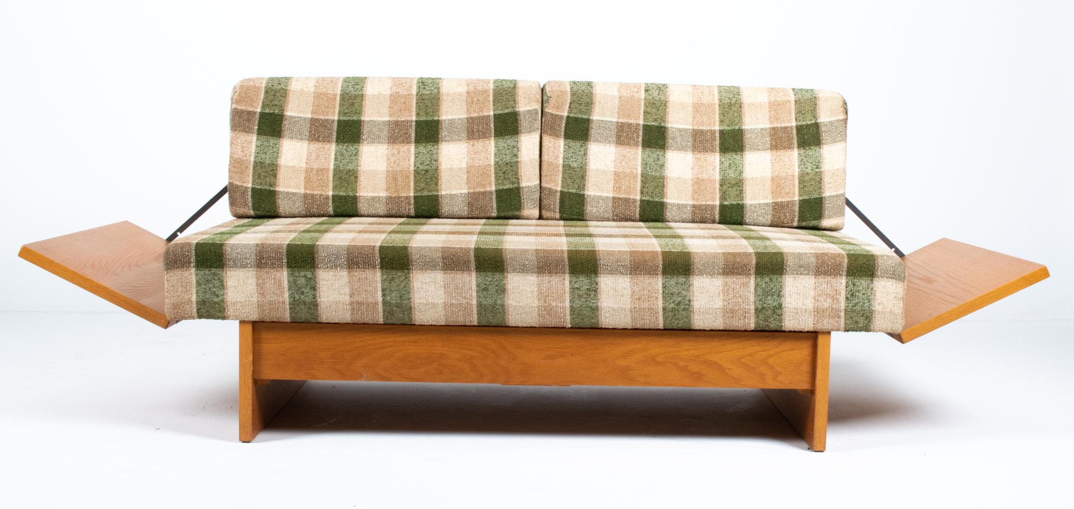 Attr. Borge Mogensen Danish Mid-Century Convertible Daybed Sofa For Sale 1