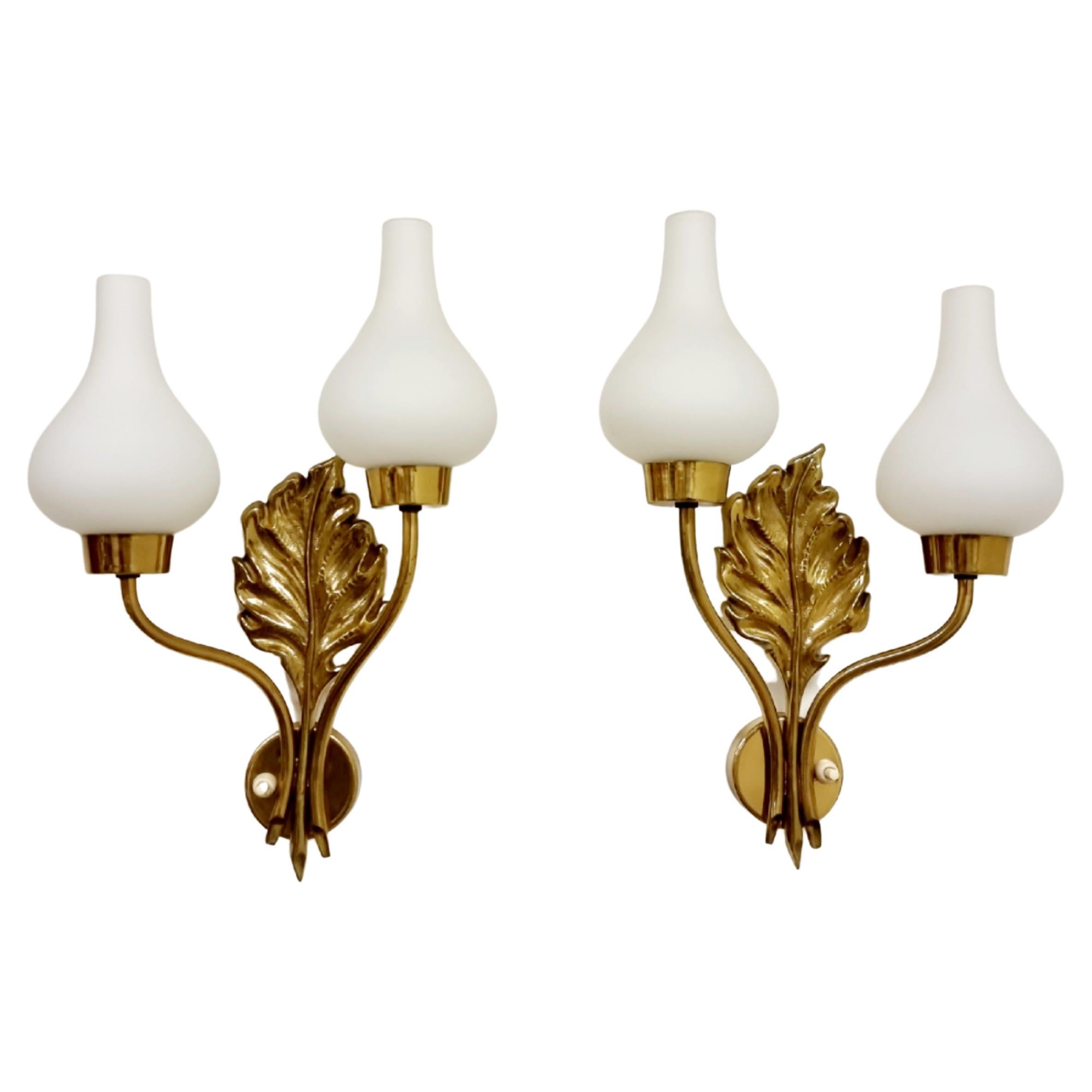 Attr. Einar Bäckström, Pair of Wall Lights, Brass & Glass, Scandinavian Modern