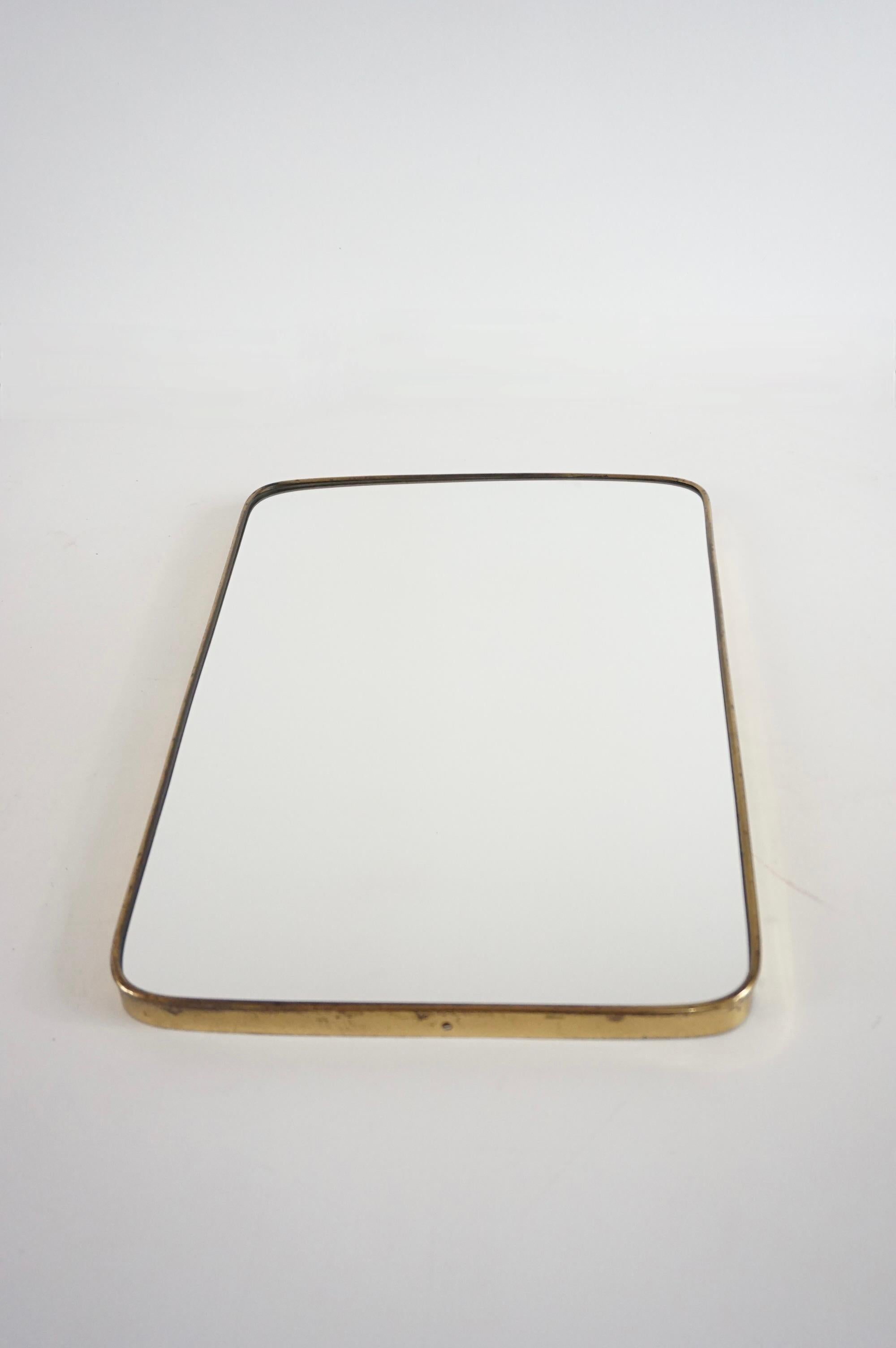 attr. Gio Ponti by Fontana Arte brass wall mirror, Hotel Bristol, 1950 In Good Condition For Sale In Rome, IT