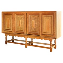 Attr. Armadietto con credenza in Oak Oak di Henning Kjaernulf