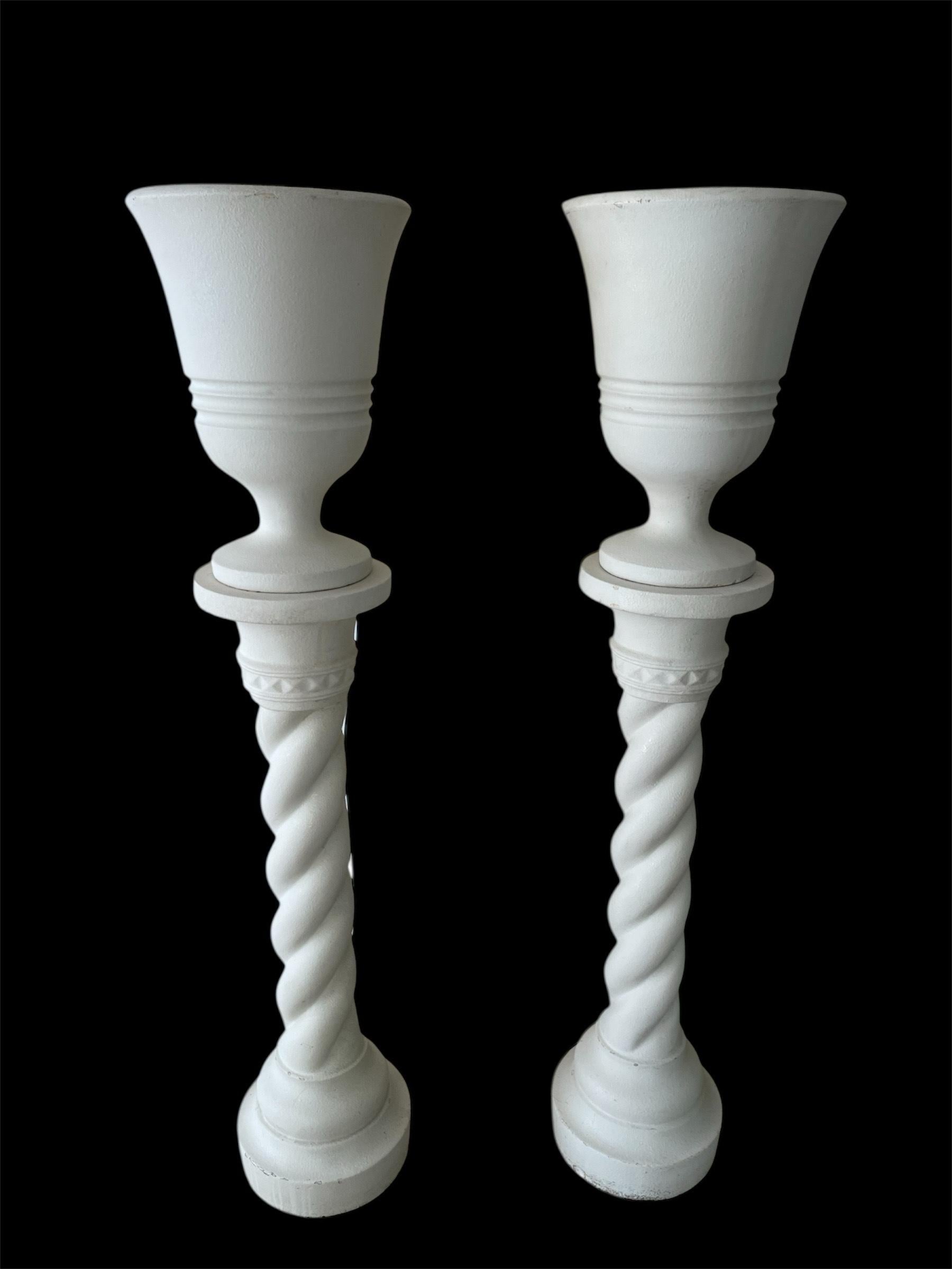 Français A.C. Moreux Paire de colonnes en plâtre et de bassins illuminés, France, années 1940 en vente