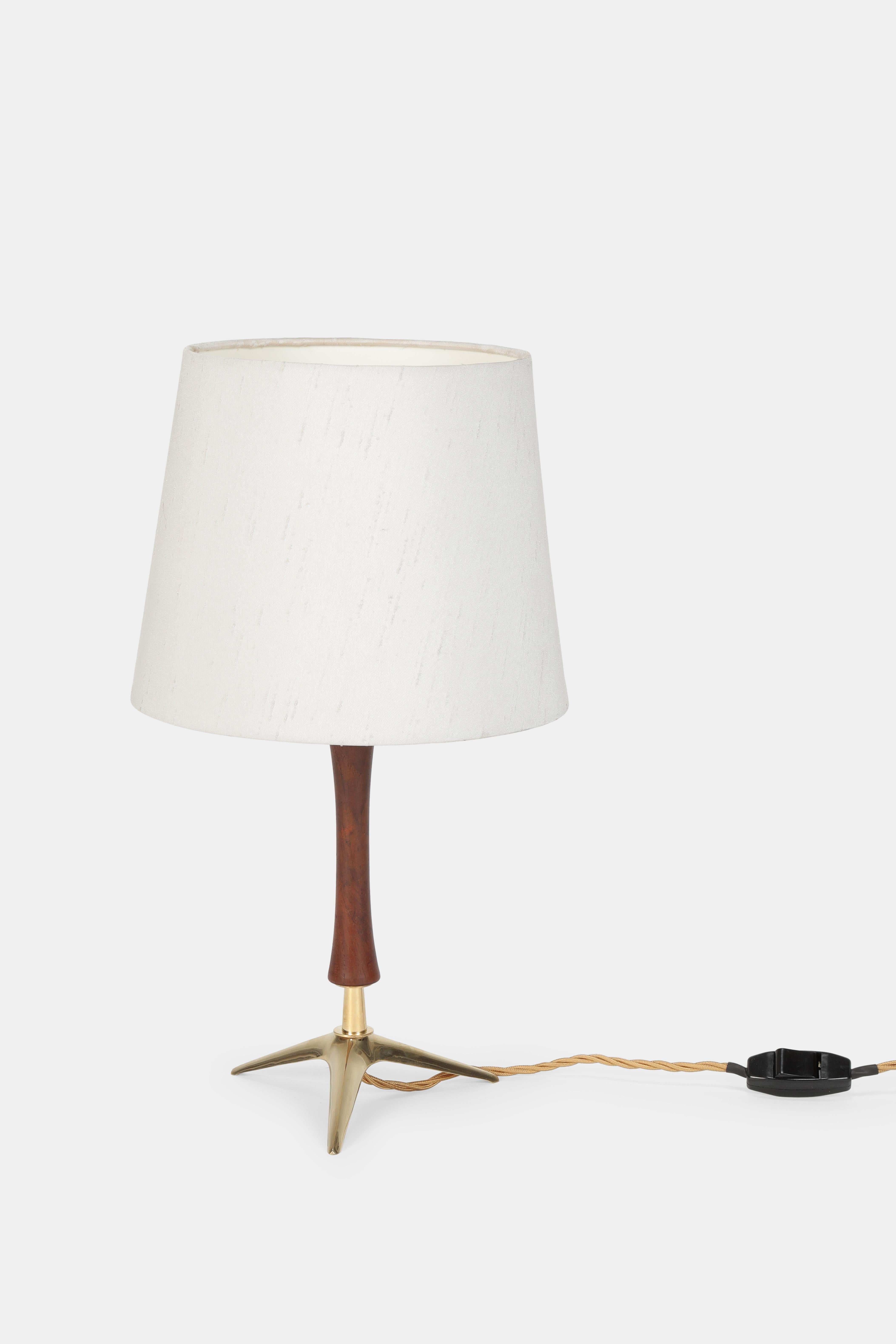Mid-Century Modern Attr. J.T. Kalmar Table Lamp Kalmar Lightning, 1950s For Sale
