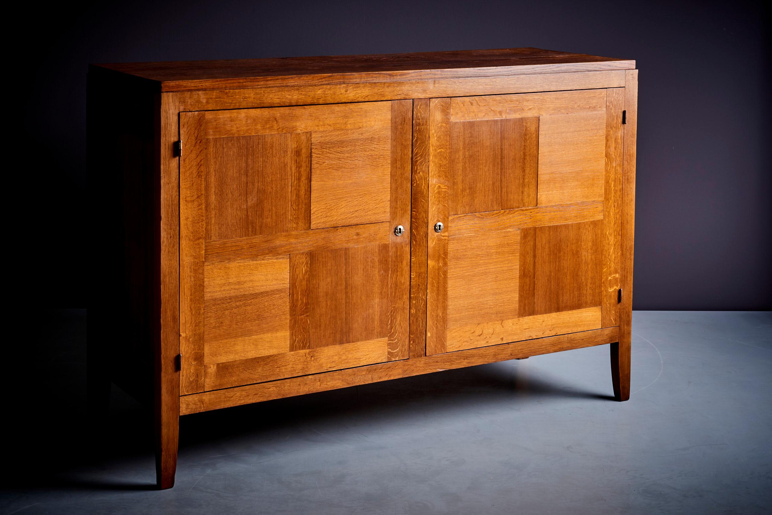 Attr. to Francis Jourdain sideboard in Oak France - 1940s For Sale 4