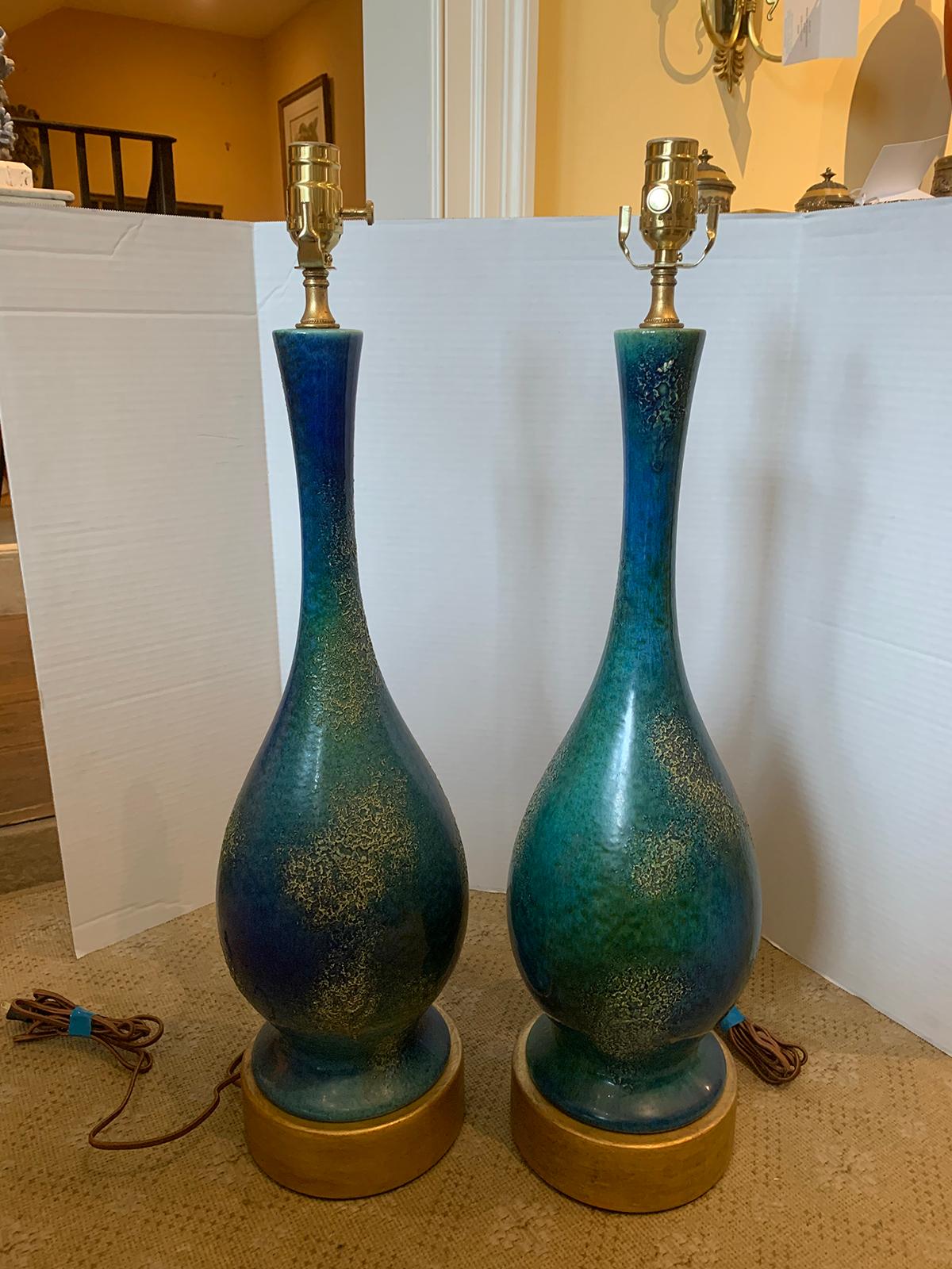 Pair of Mid-20th Century American Turquoise Glazed Royal Haeger Pottery Lamps 5