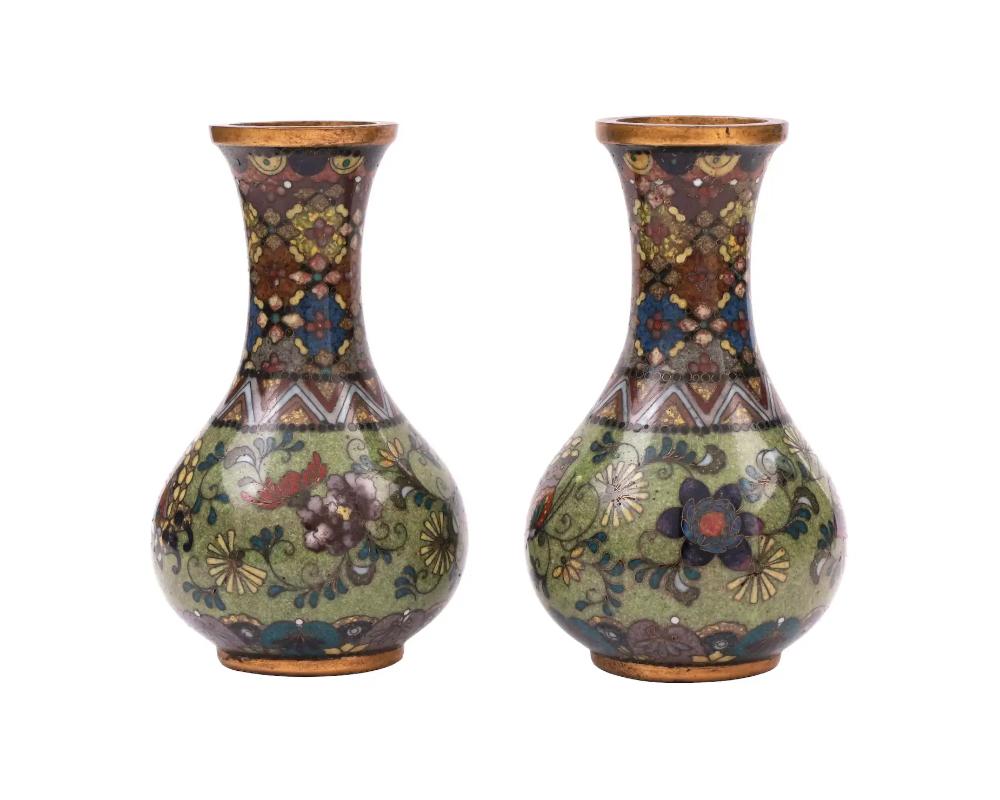 Attr To Namikawa Rare Pair Japanese Cloisonne Enamel Butterfly Vases In Good Condition For Sale In New York, NY