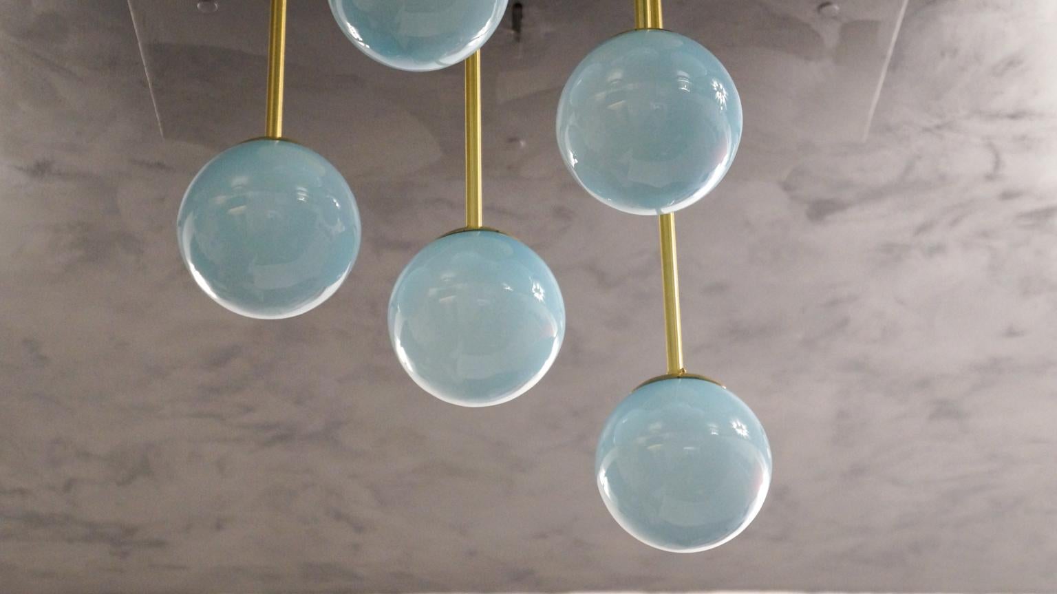 Vetro di Murano Attr. a Toso Lampadario moderno di metà secolo in vetro di Murano blu Atomi, anni '82 in vendita