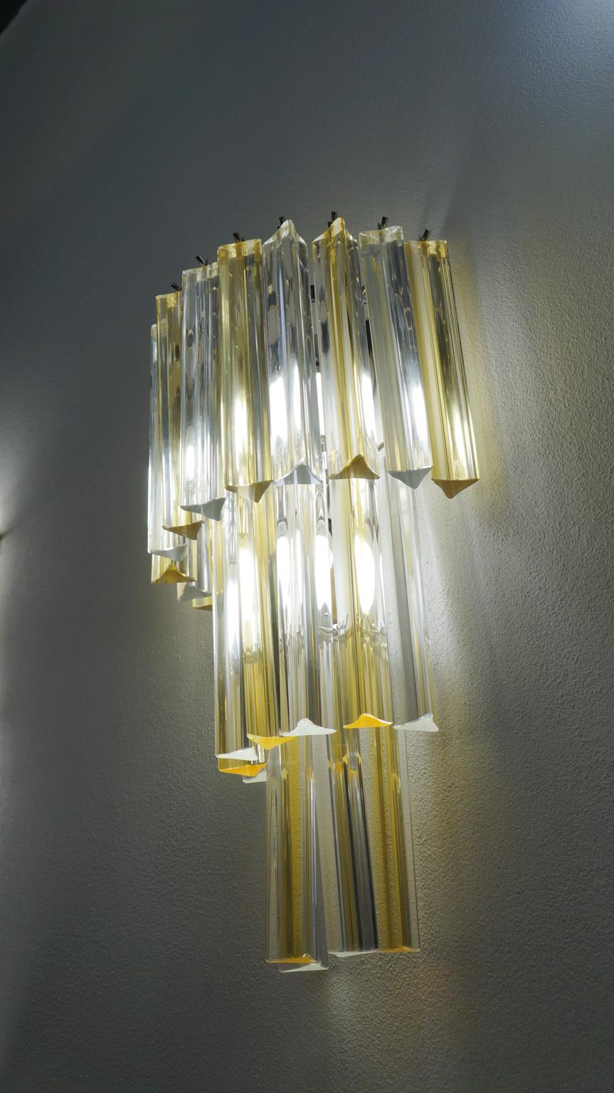Venini Attributed Mid-Century Modern Pair of Murano Glass Triedri Wall Sconces For Sale 9