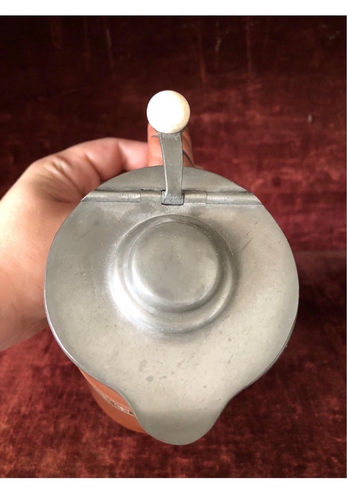 Attr: Wedgwood Rosso Antico Jarra de Terracota Antigua Pintada con Esmalte en Bueno estado para la venta en Atlanta, GA