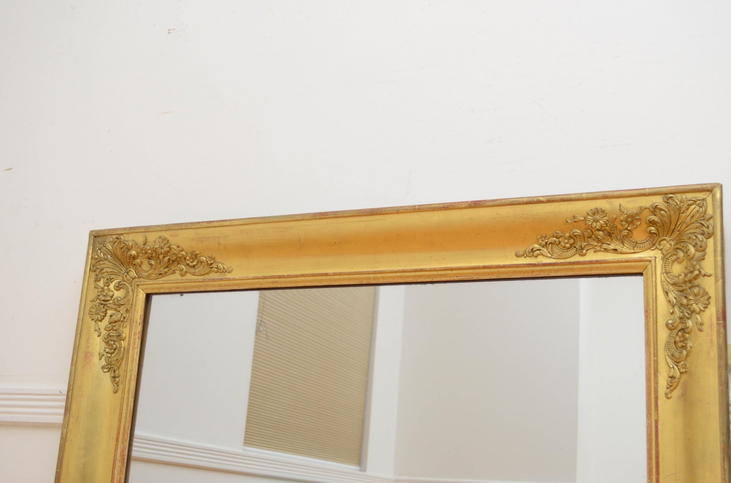 Attractive 19th Century French Giltwood Mirror In Good Condition For Sale In Whaley Bridge, GB