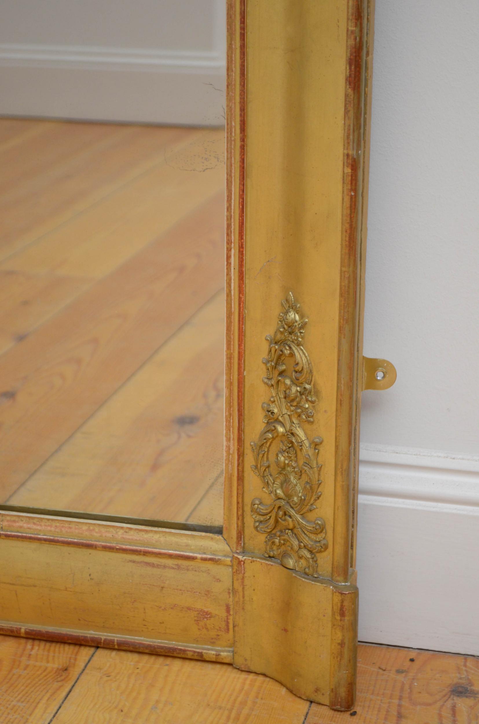 Attractive 19th Century French Giltwood Mirror For Sale 4