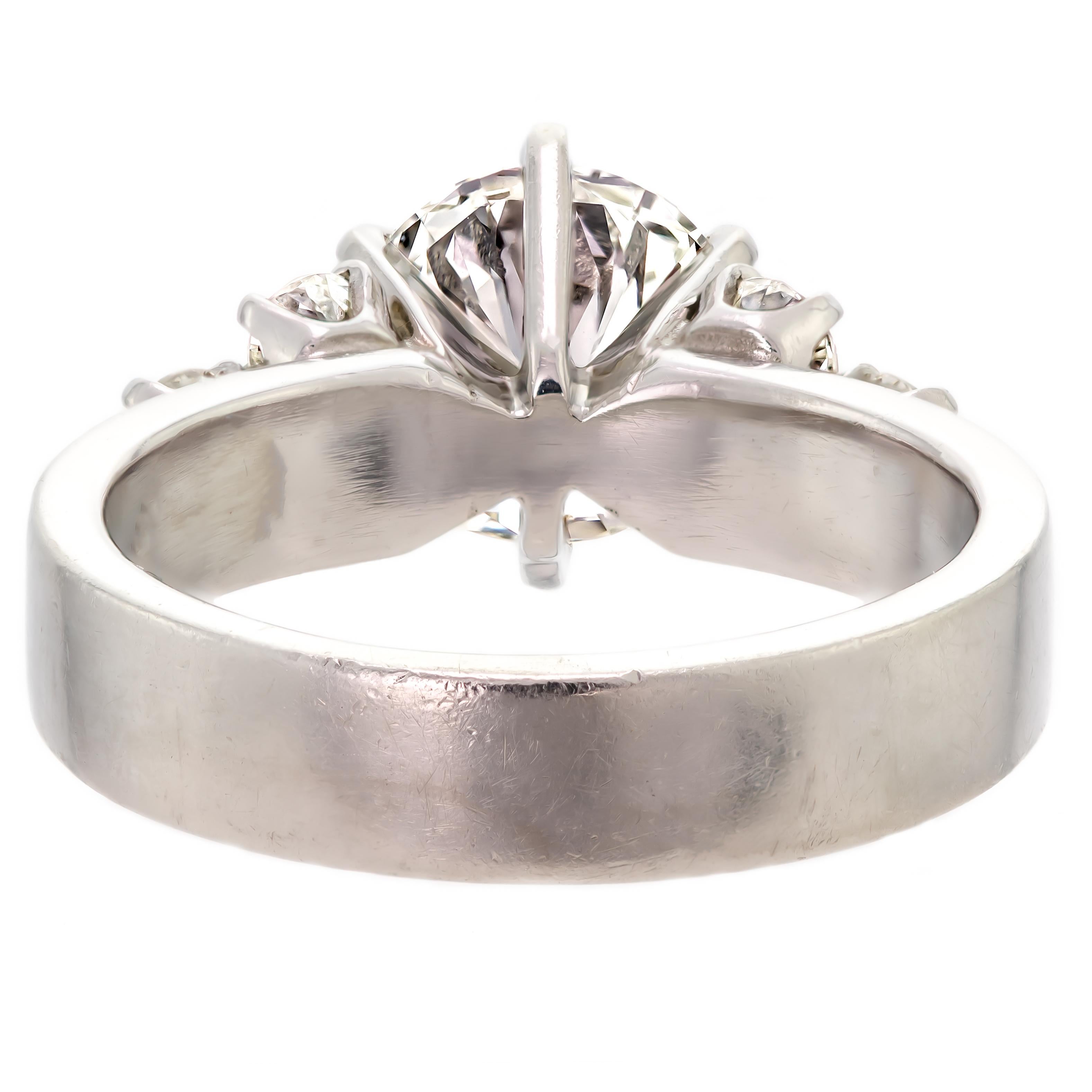 Round Cut Attractive 2.05 Carat Diamond Platinum Lustrous Engagement Ring For Sale