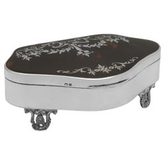 Attractive antique sterling silver jewellery box made in 1919