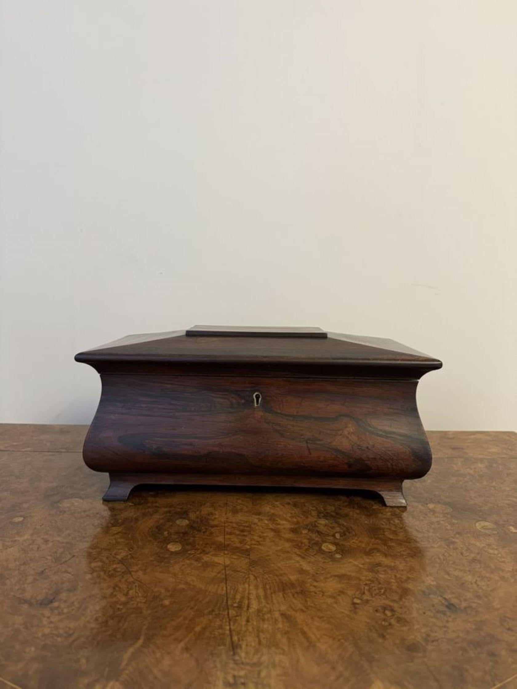 Attractive antique Victorian quality rosewood tea caddy In Good Condition For Sale In Ipswich, GB