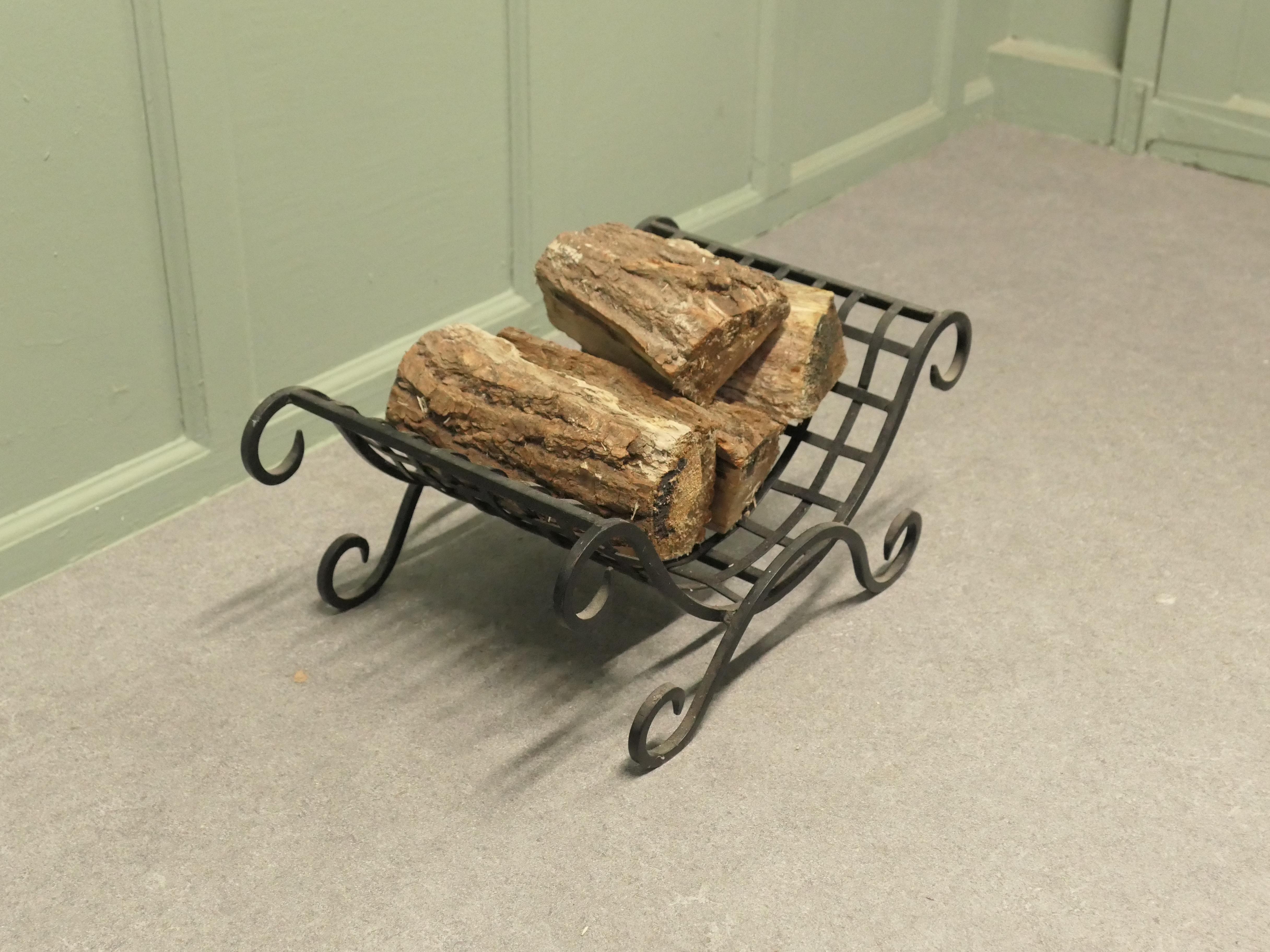 Ferro Attraente portatronchi in ghisa Questo è un pezzo eccezionale in vendita