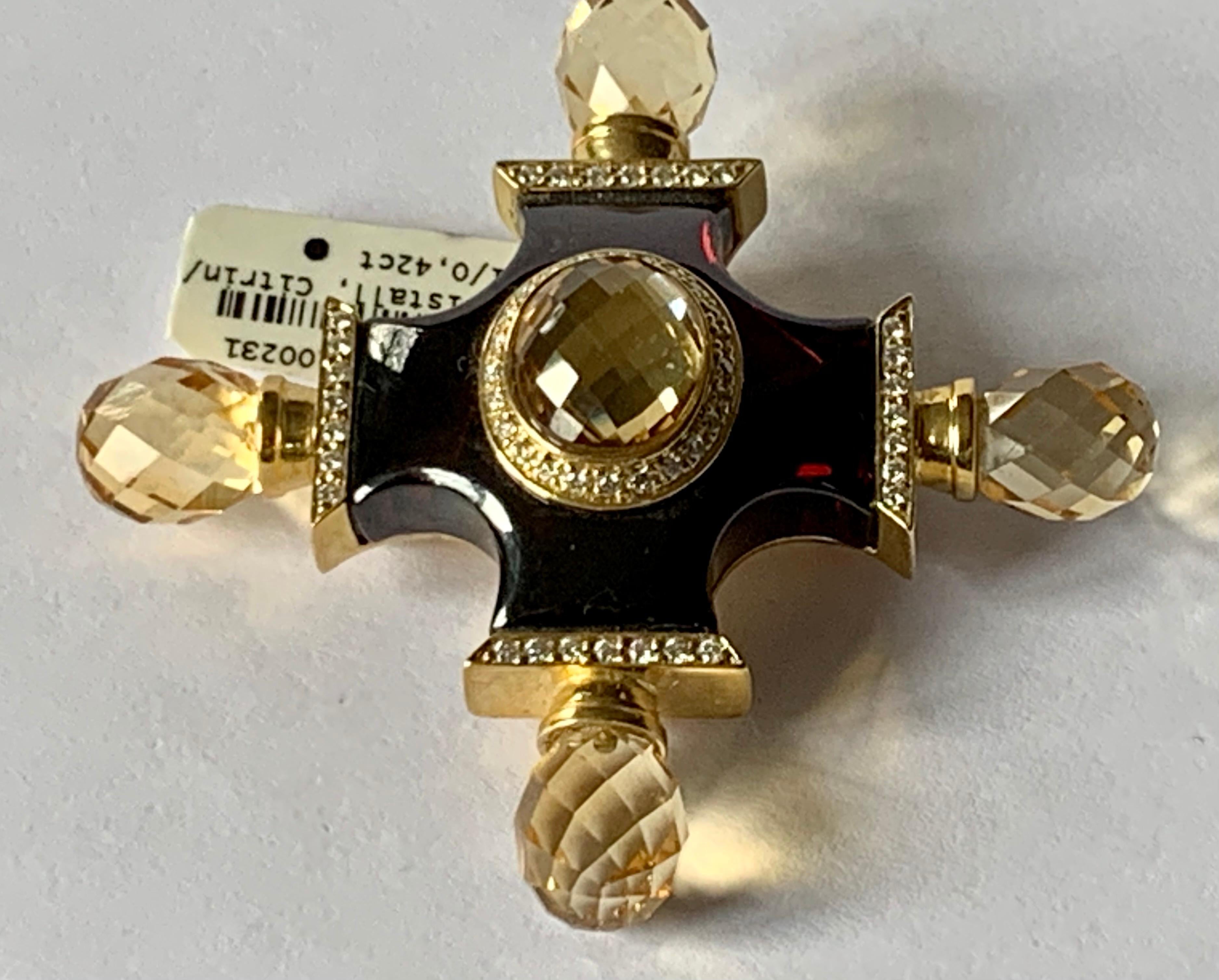 Attractive Diamond Citrine Maltese Cross Brooch or Pendant 18 Karat Yellow Gold For Sale 4